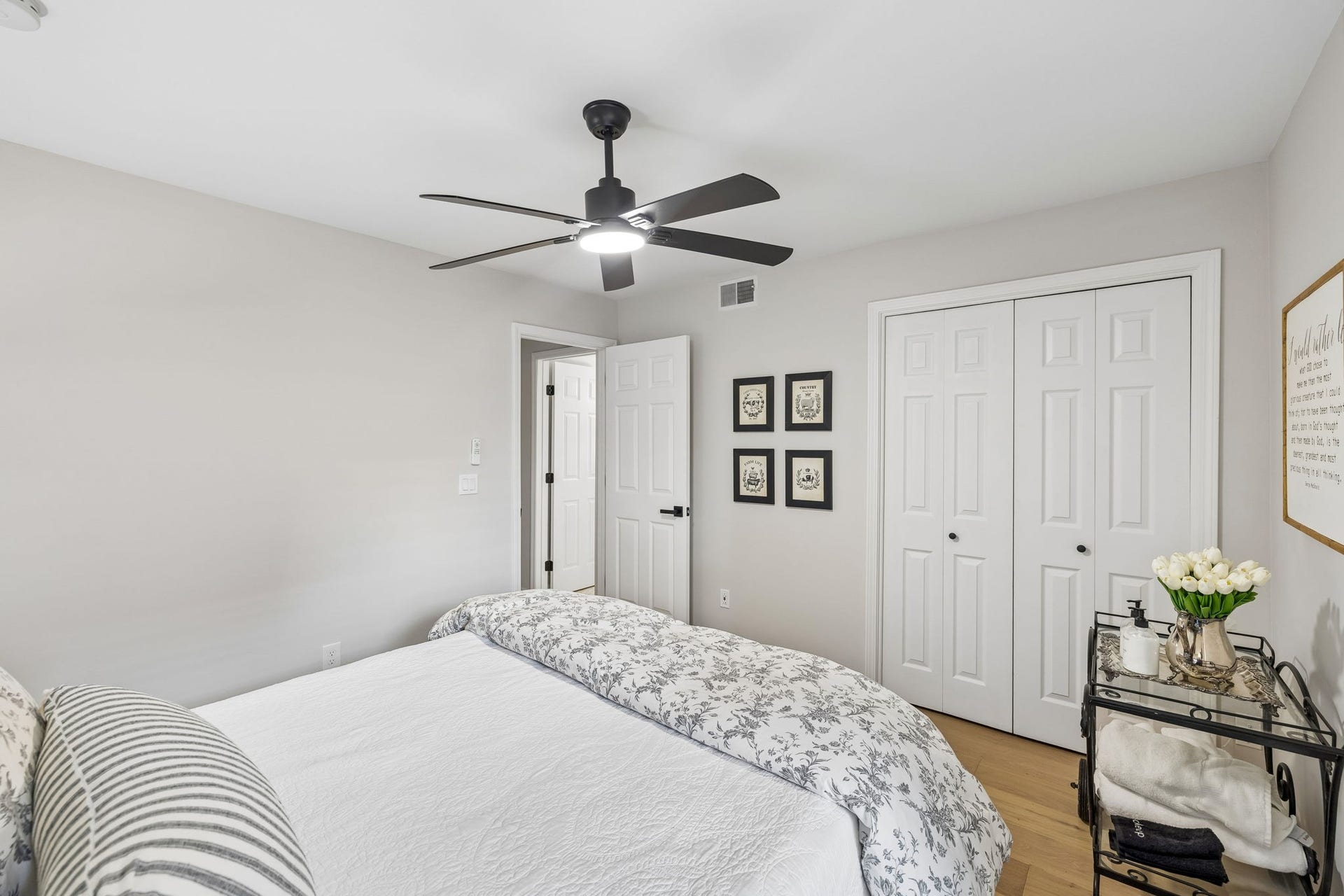 151 Hillsboro Pl, Nashville, TN 37215 151 Hillsboro Pl, Nashville, TN 37215