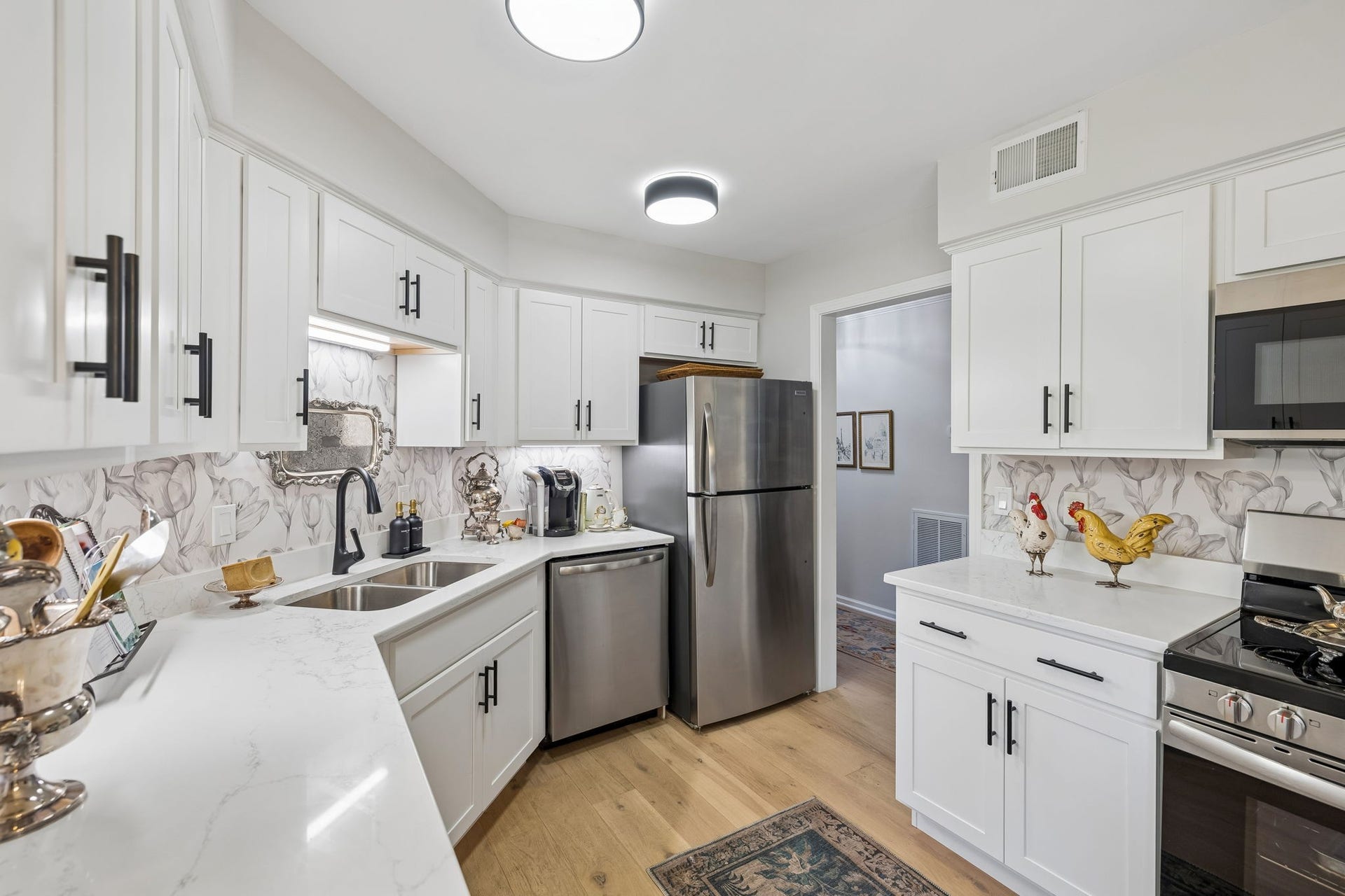 151 Hillsboro Pl, Nashville, TN 37215 151 Hillsboro Pl, Nashville, TN 37215
