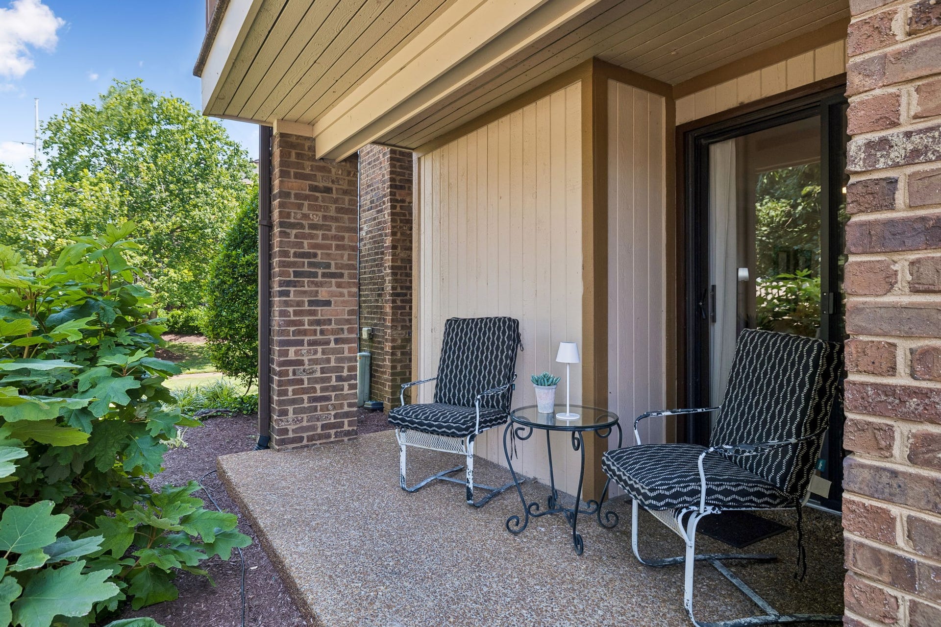 151 Hillsboro Pl, Nashville, TN 37215 151 Hillsboro Pl, Nashville, TN 37215