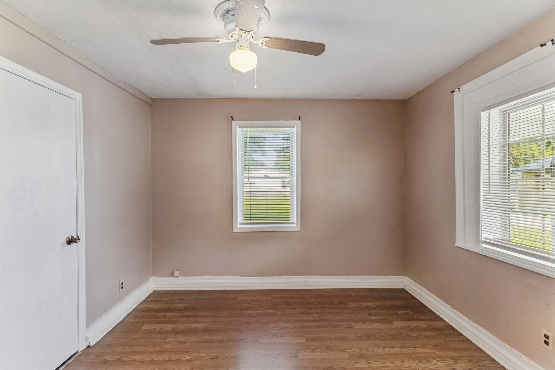 802 Gray St, Mount Pleasant, TN 38474 802 Gray St, Mount Pleasant, TN 38474
