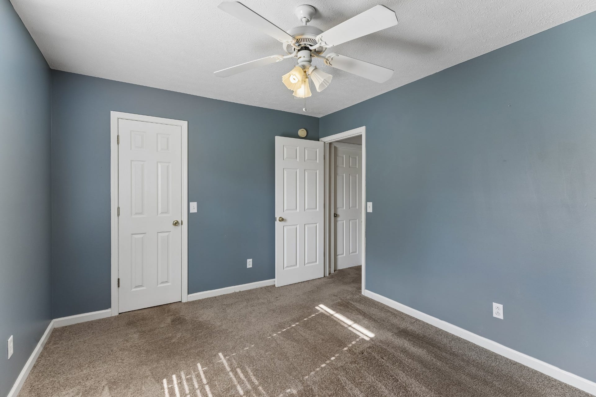 120 Pebble Brook Dr, Murfreesboro, TN 37127 120 Pebble Brook Dr, Murfreesboro, TN 37127