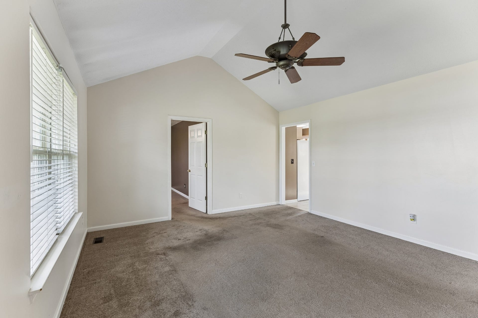 120 Pebble Brook Dr, Murfreesboro, TN 37127 120 Pebble Brook Dr, Murfreesboro, TN 37127