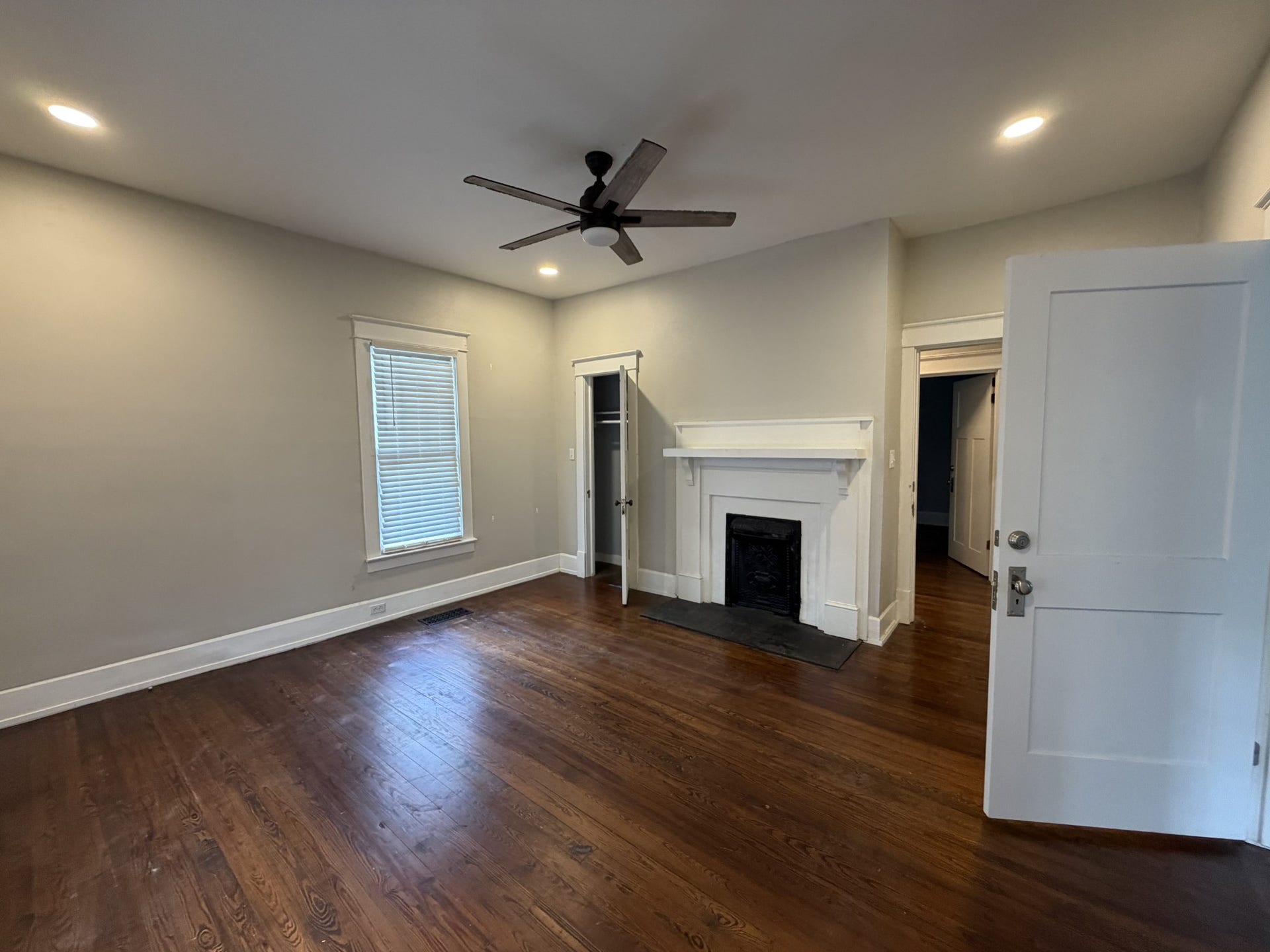 1018 N Maple St, Murfreesboro, TN 37130 1018 N Maple St, Murfreesboro, TN 37130