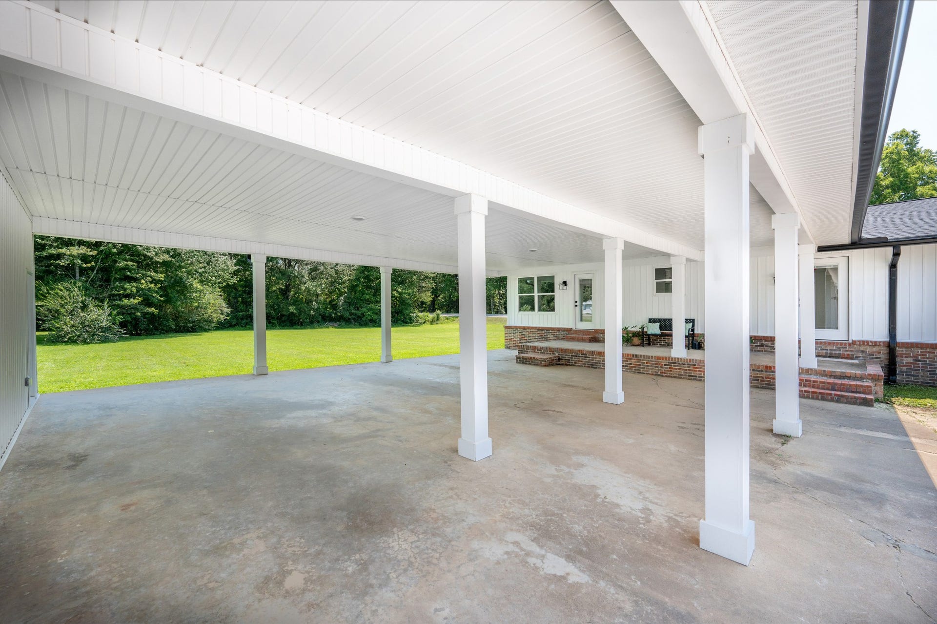 1270 Gnat Hill Rd, Manchester, TN 37355 1270 Gnat Hill Rd, Manchester, TN 37355