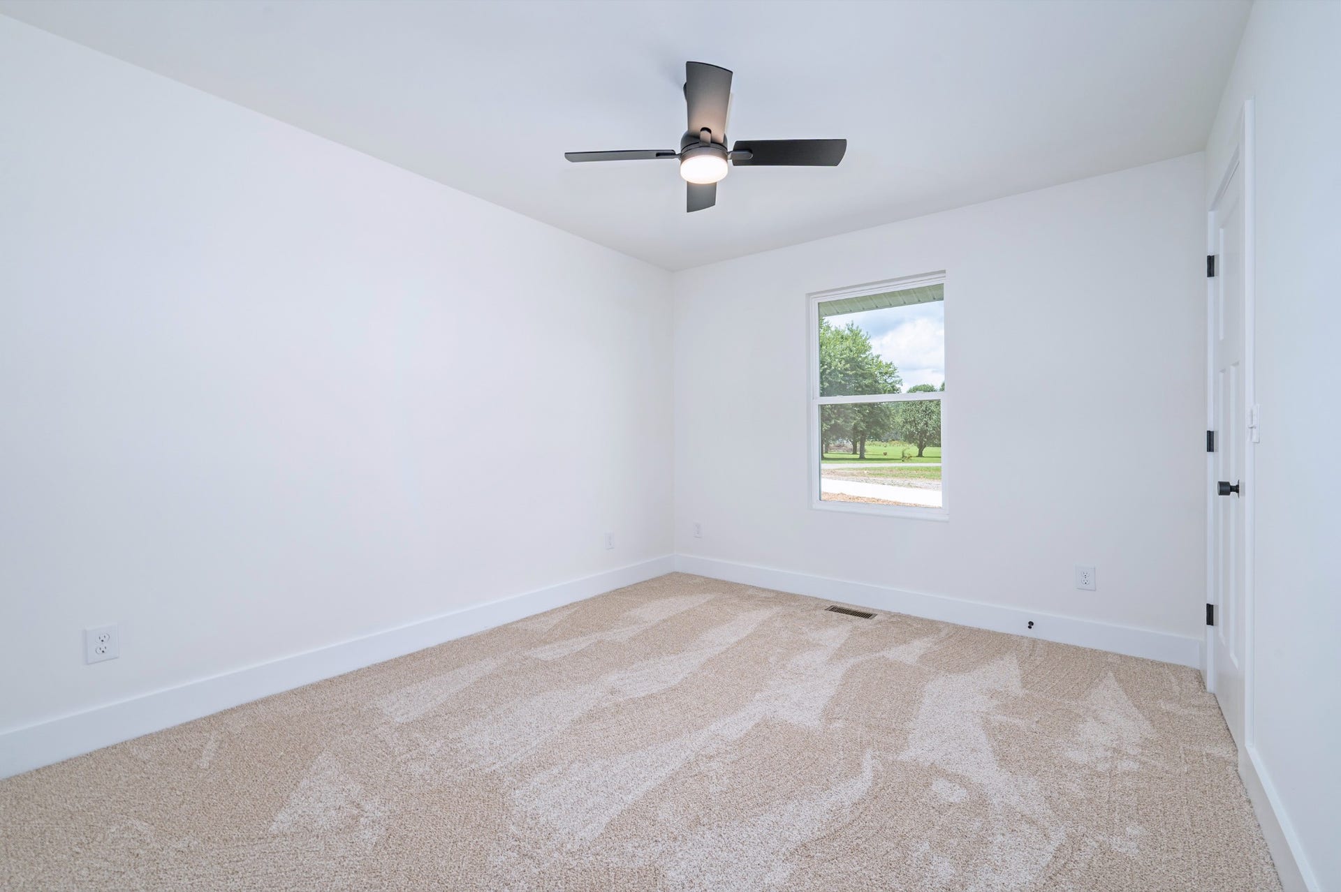 1270 Gnat Hill Rd, Manchester, TN 37355 1270 Gnat Hill Rd, Manchester, TN 37355
