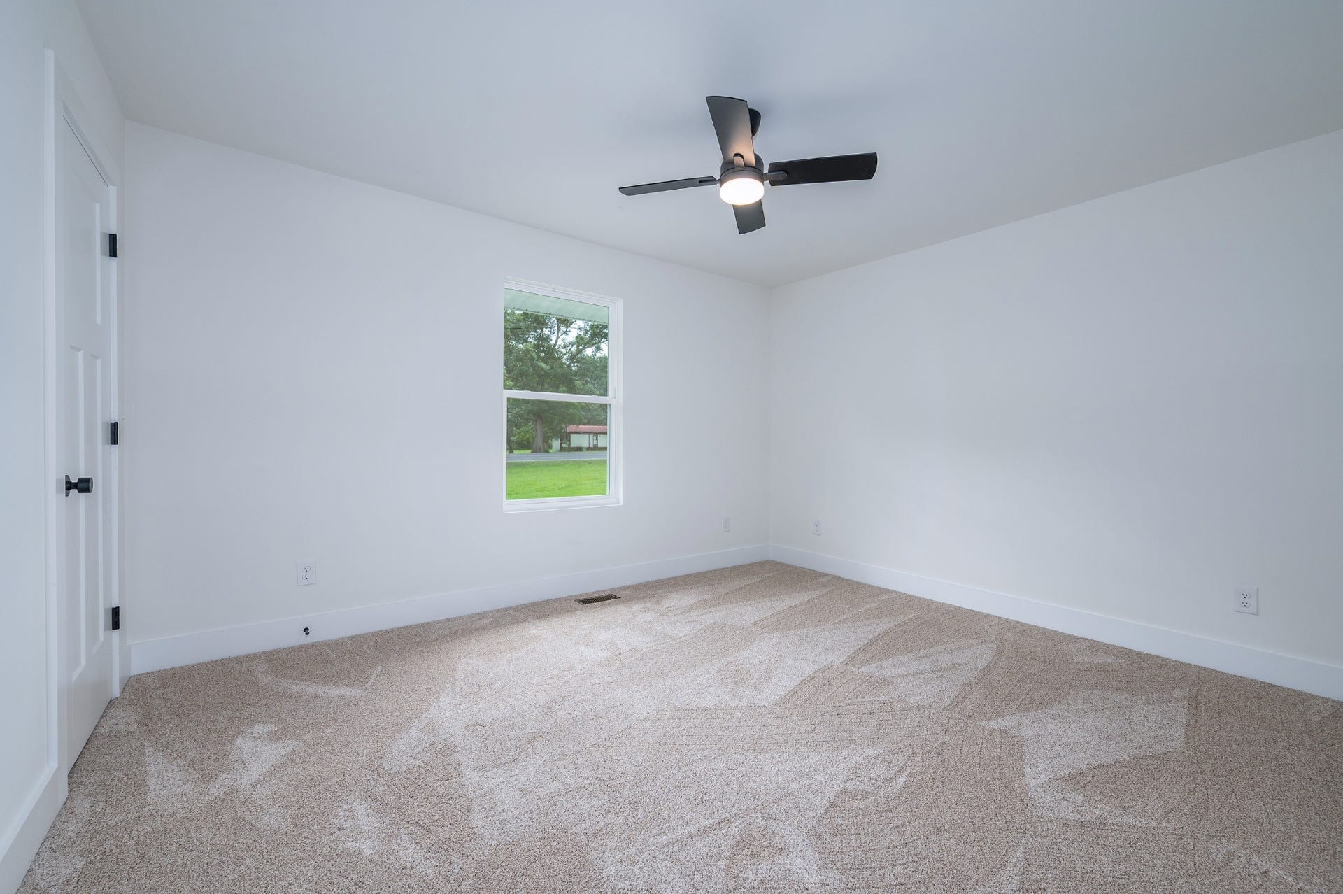 1270 Gnat Hill Rd, Manchester, TN 37355 1270 Gnat Hill Rd, Manchester, TN 37355