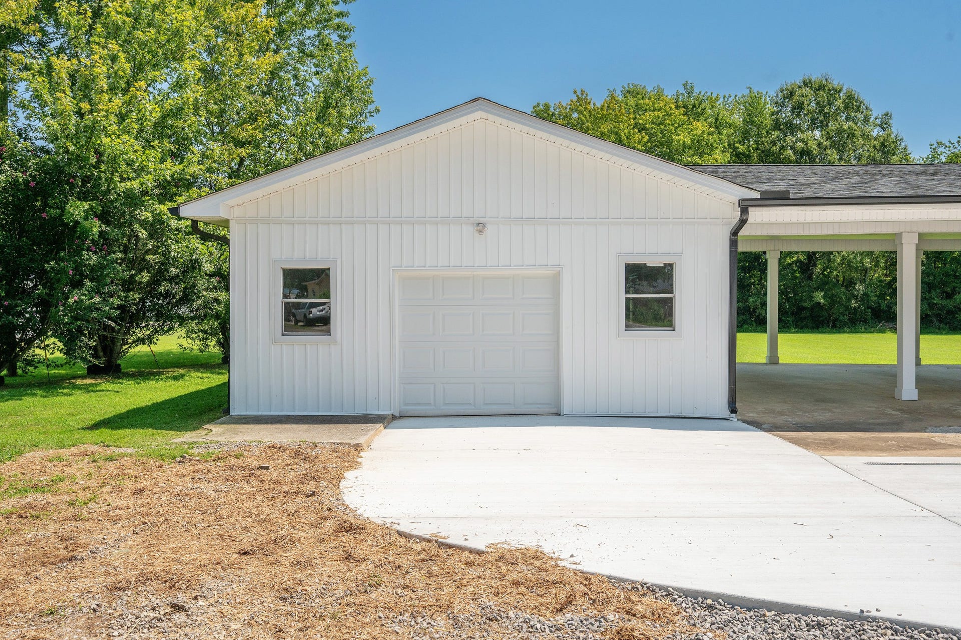 1270 Gnat Hill Rd, Manchester, TN 37355 1270 Gnat Hill Rd, Manchester, TN 37355