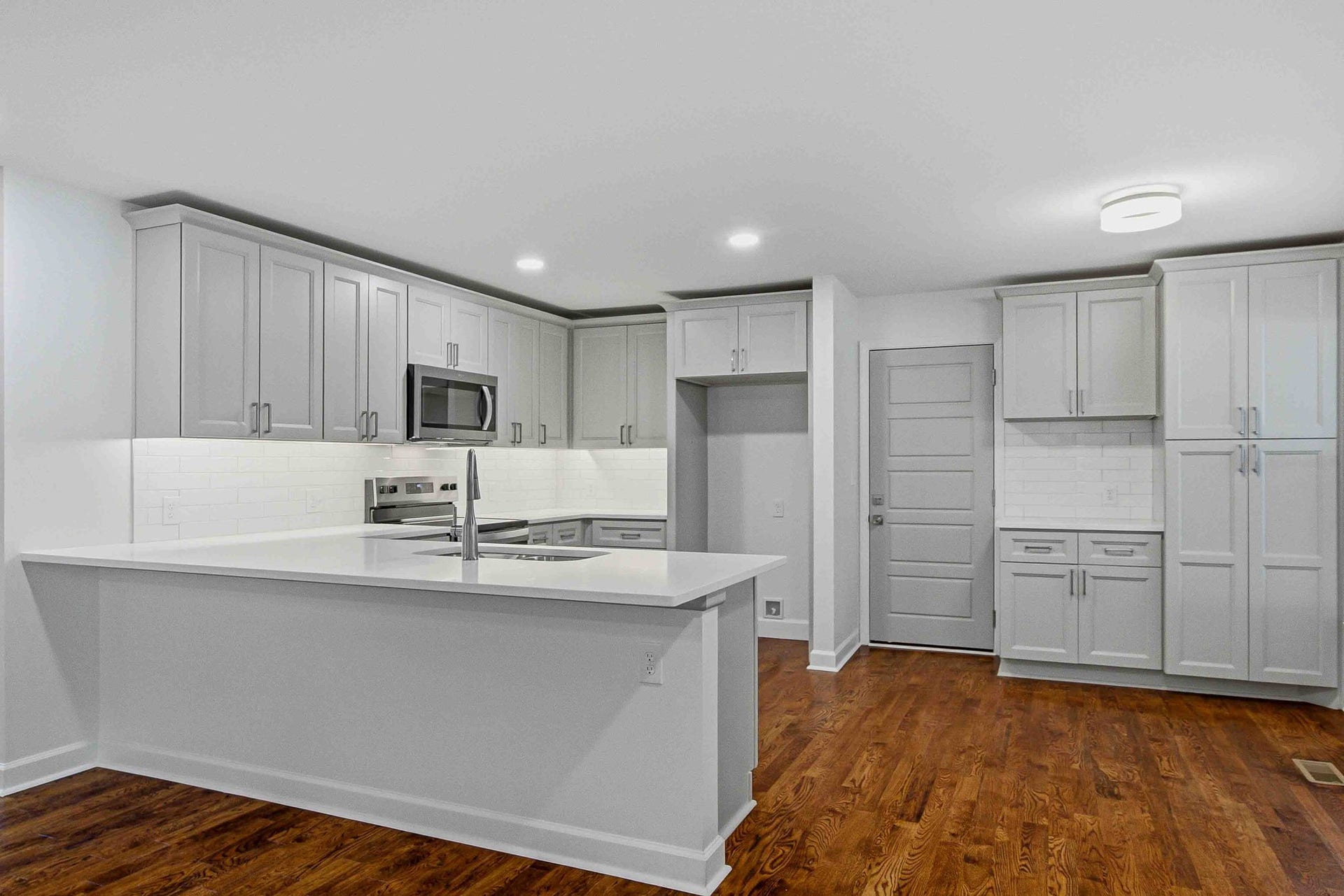 2316 Braxton Bragg Dr, Murfreesboro, TN 37129 2316 Braxton Bragg Dr, Murfreesboro, TN 37129