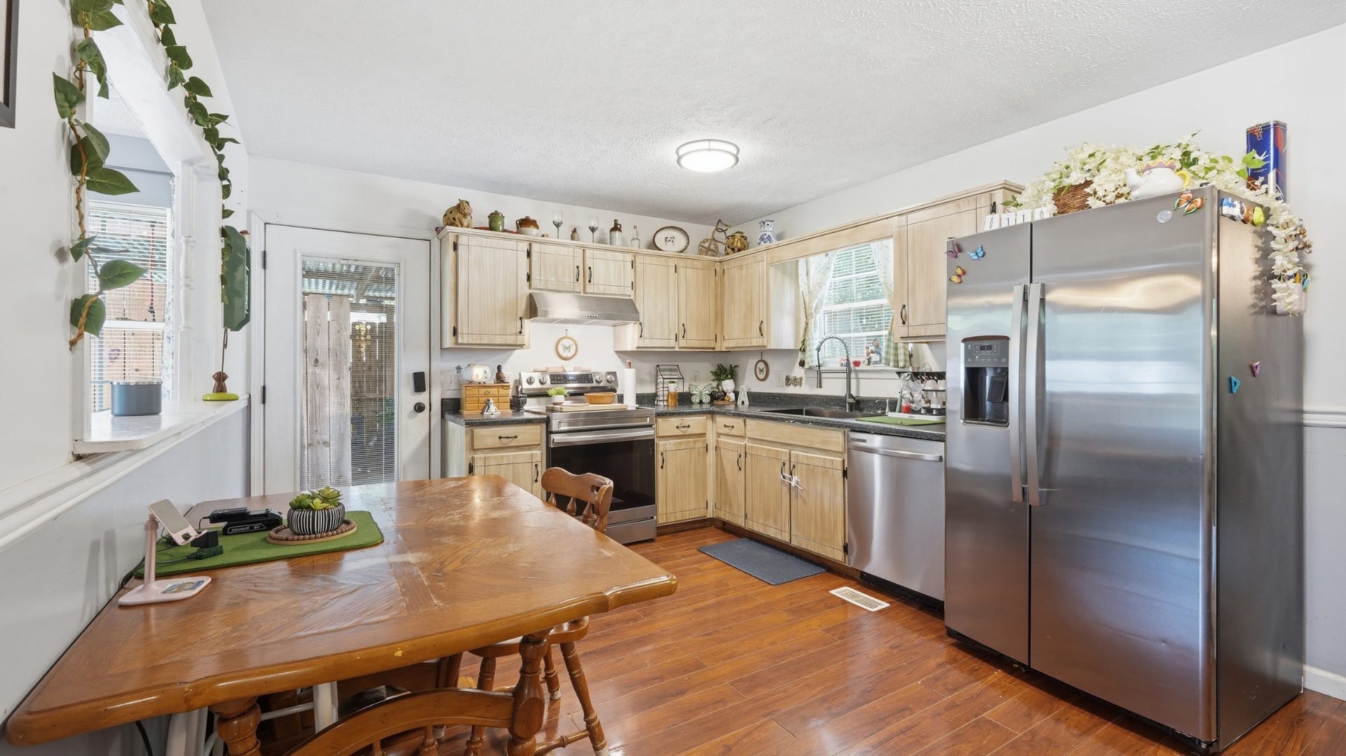 706 Madison St, Manchester, TN 37355 706 Madison St, Manchester, TN 37355