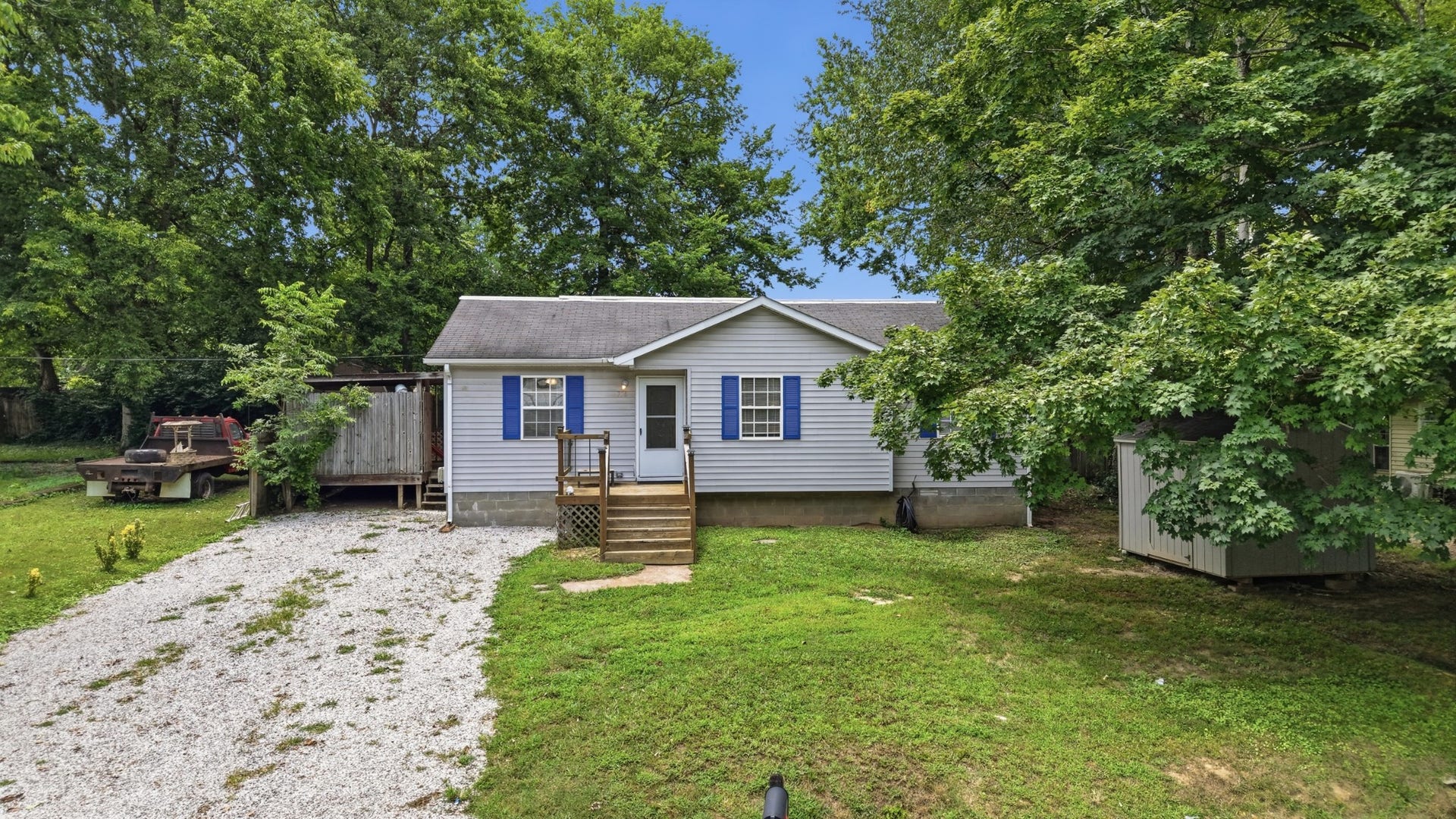 706 Madison St, Manchester, TN 37355 706 Madison St, Manchester, TN 37355