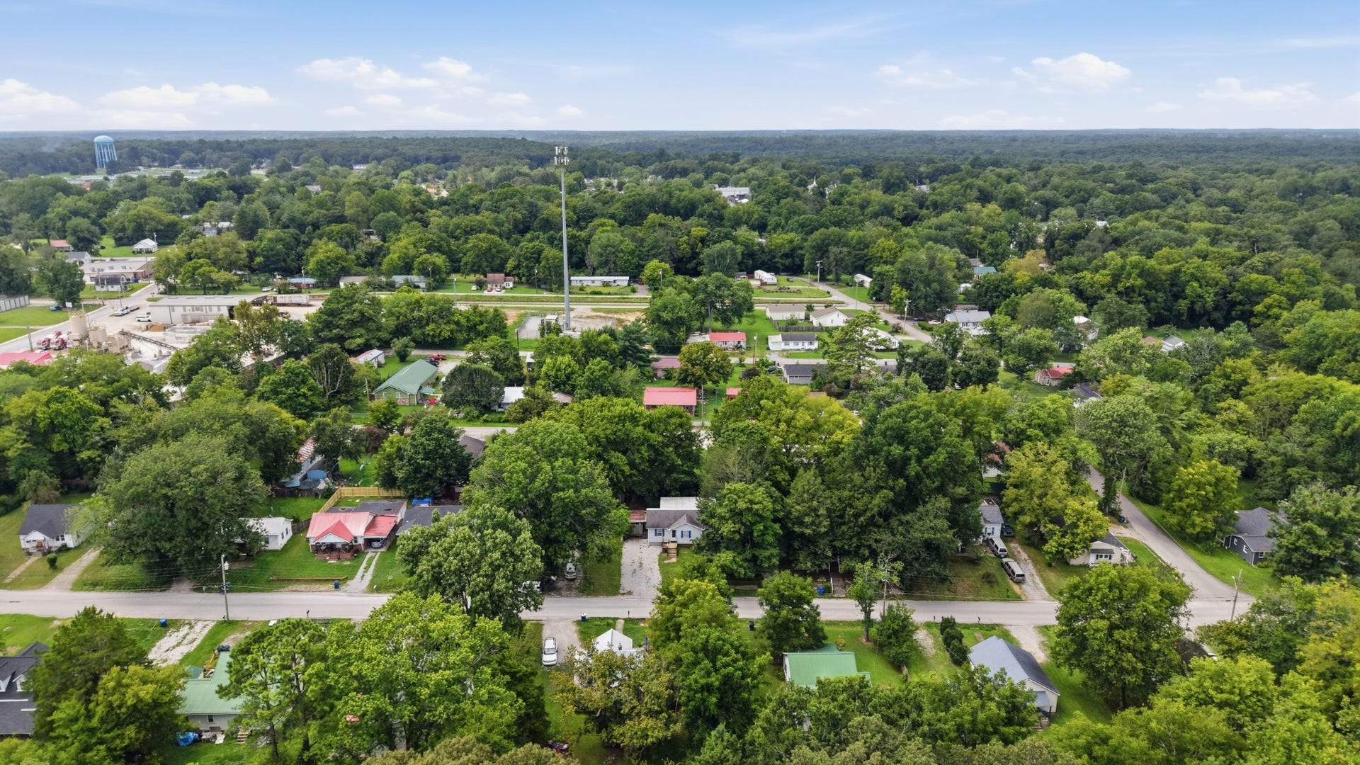 706 Madison St, Manchester, TN 37355 706 Madison St, Manchester, TN 37355