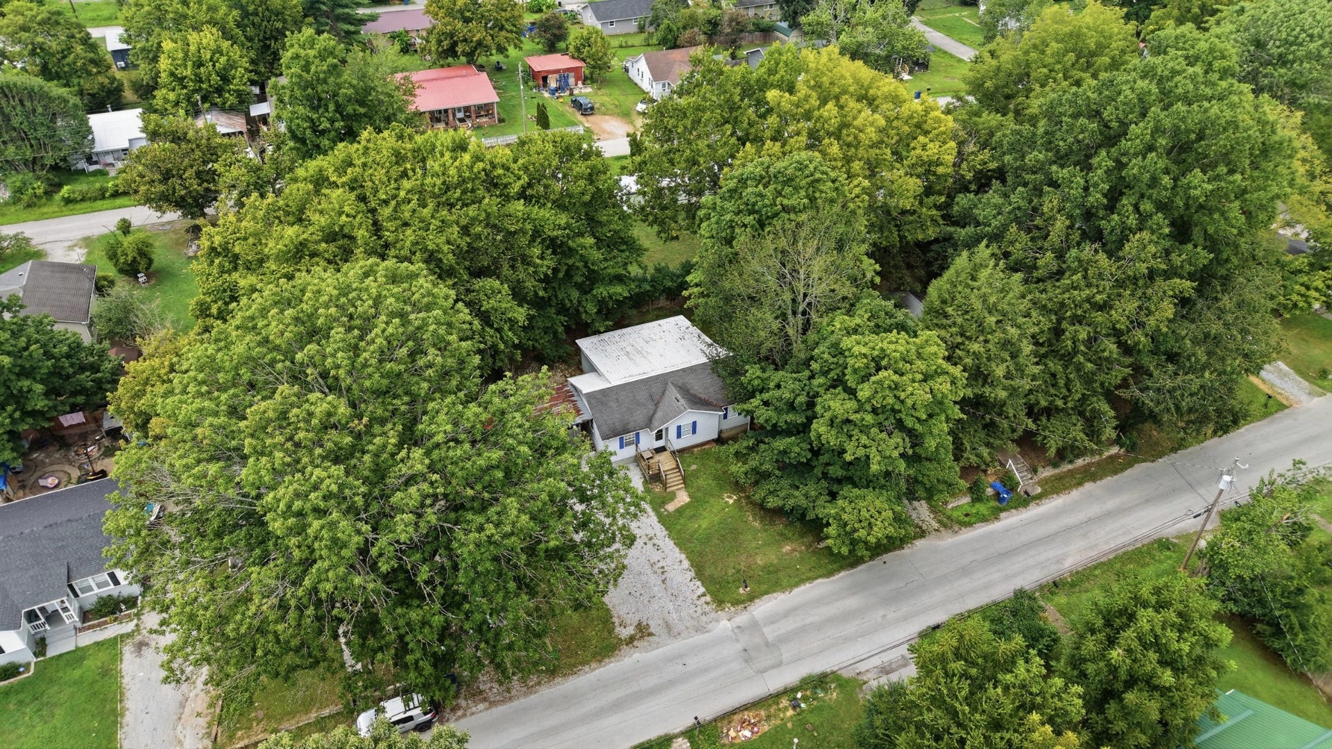706 Madison St, Manchester, TN 37355 706 Madison St, Manchester, TN 37355