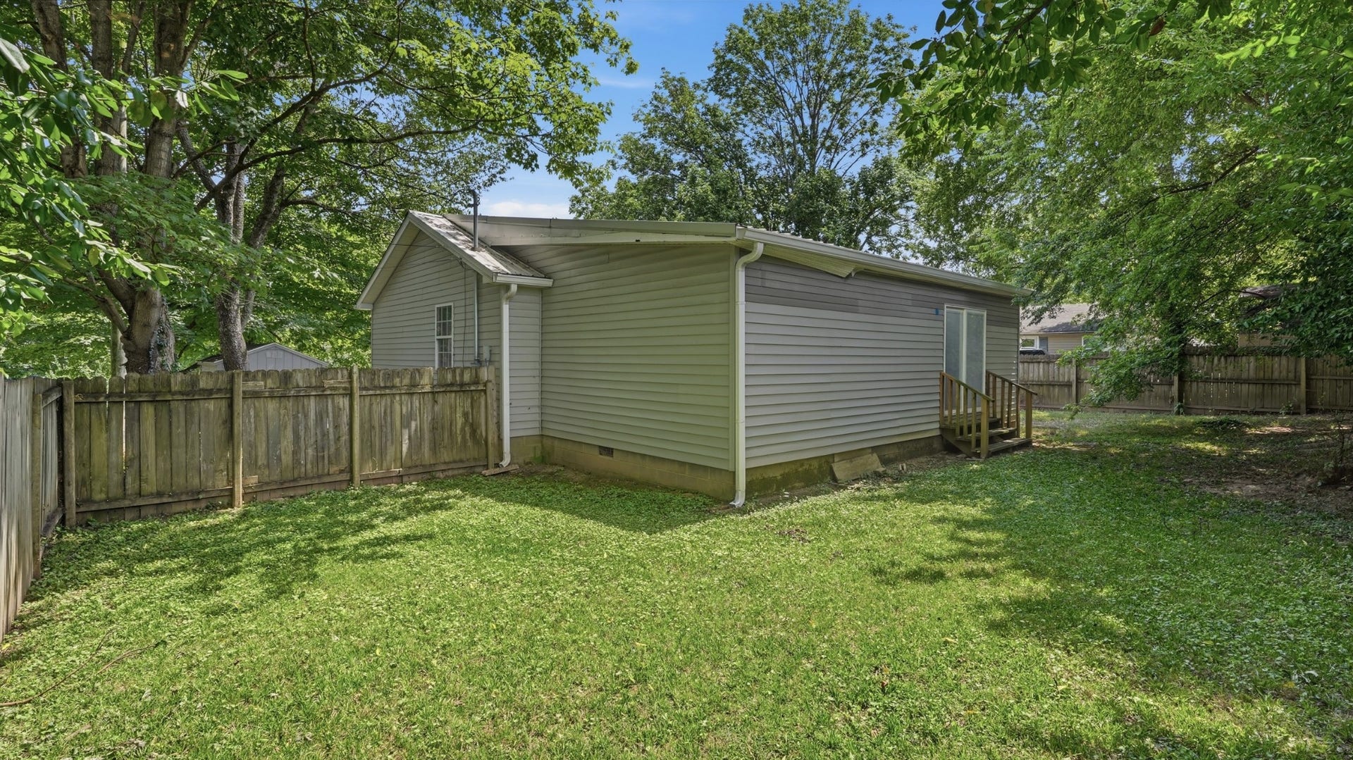 706 Madison St, Manchester, TN 37355 706 Madison St, Manchester, TN 37355