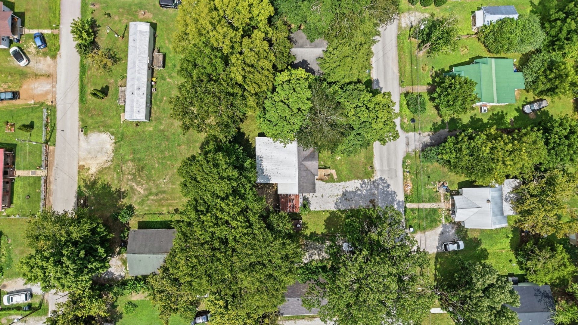 706 Madison St, Manchester, TN 37355 706 Madison St, Manchester, TN 37355