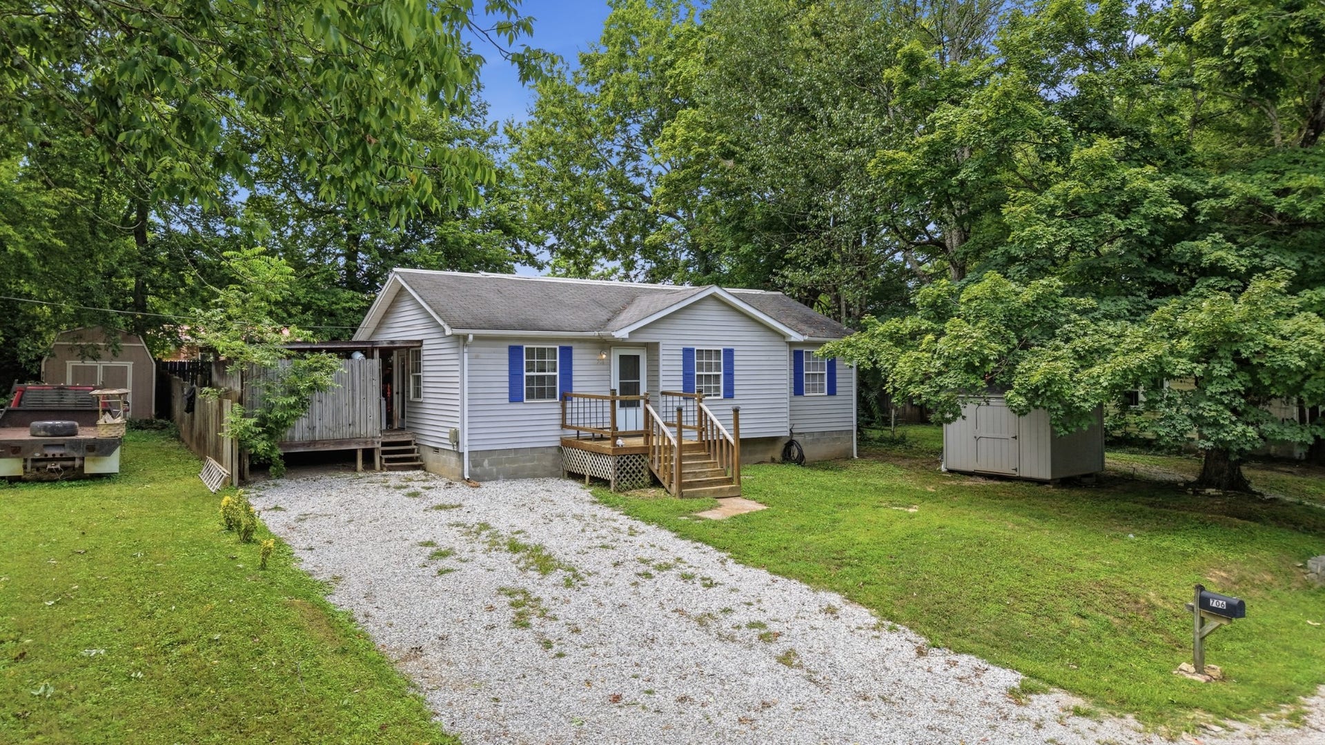 706 Madison St, Manchester, TN 37355 706 Madison St, Manchester, TN 37355