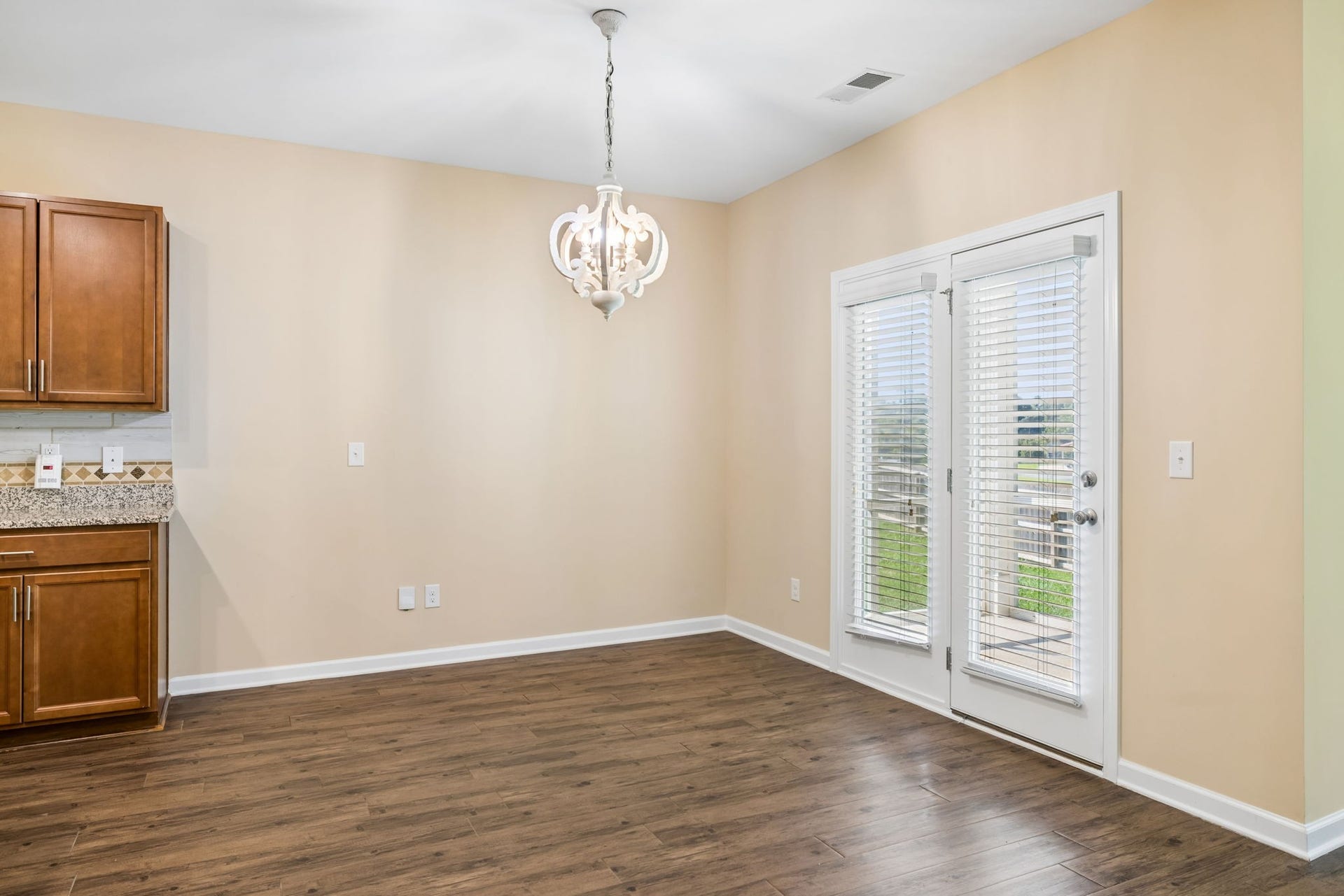 656 Prominence Rd, Columbia, TN 38401 656 Prominence Rd, Columbia, TN 38401