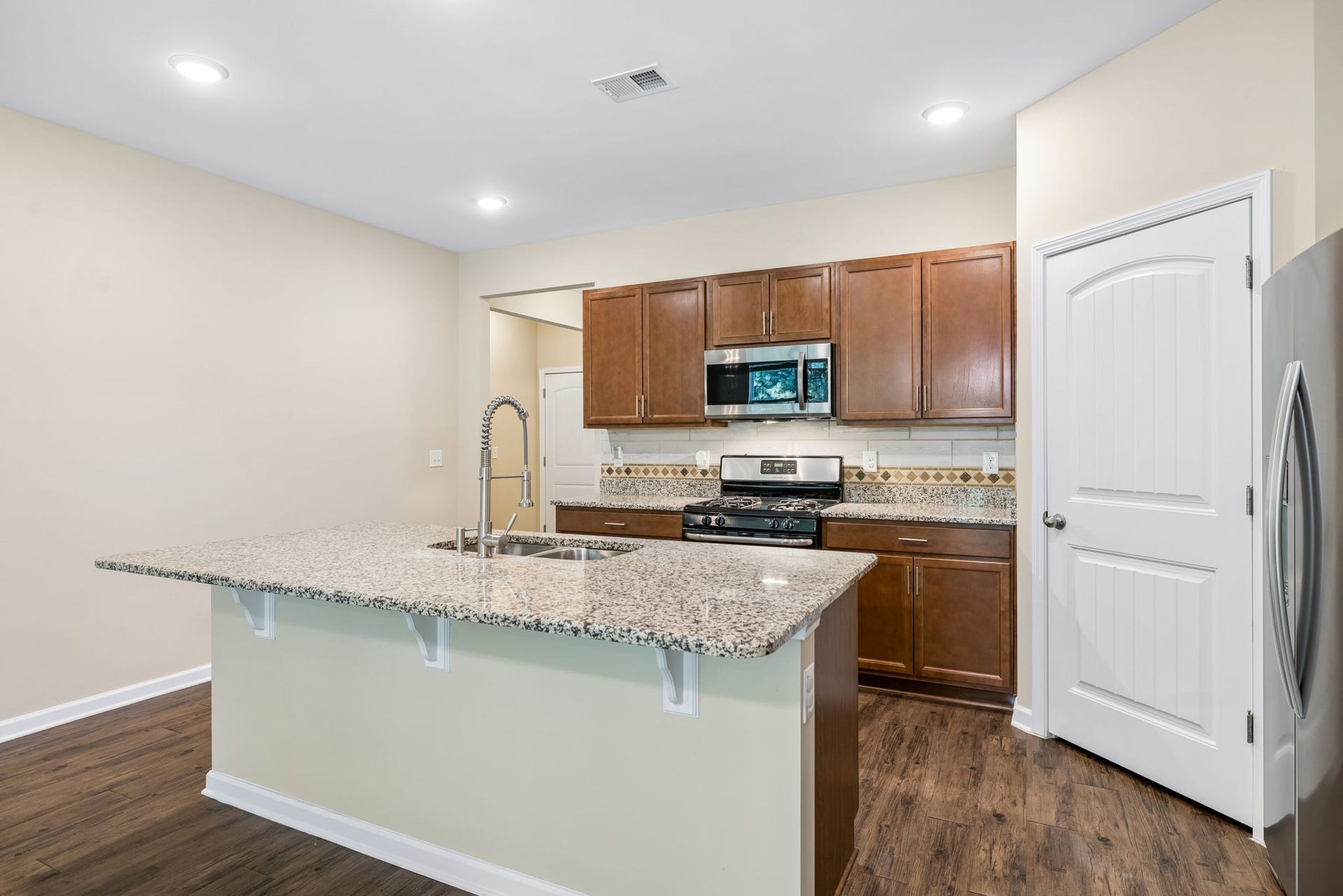 656 Prominence Rd, Columbia, TN 38401 656 Prominence Rd, Columbia, TN 38401