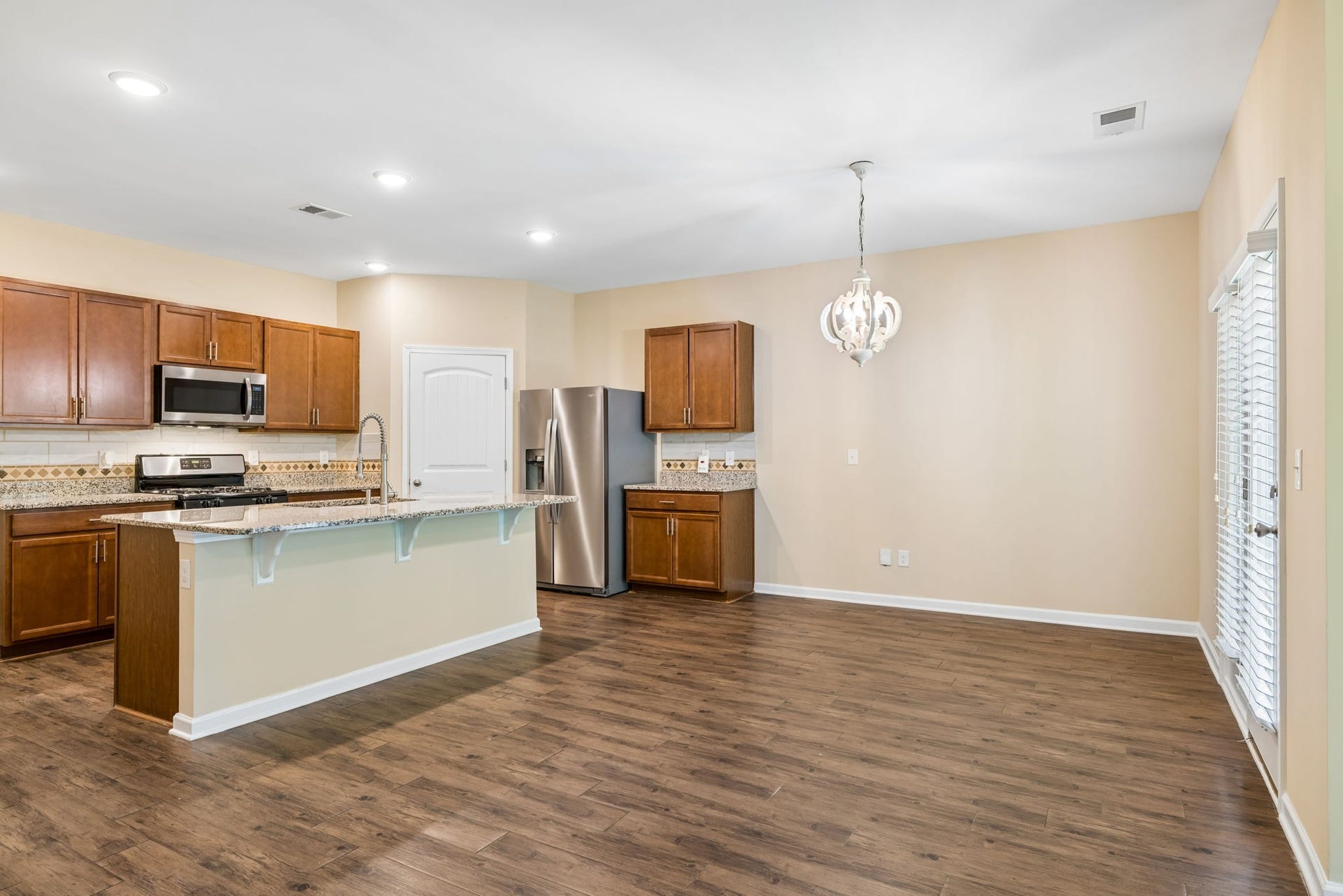 656 Prominence Rd, Columbia, TN 38401 656 Prominence Rd, Columbia, TN 38401