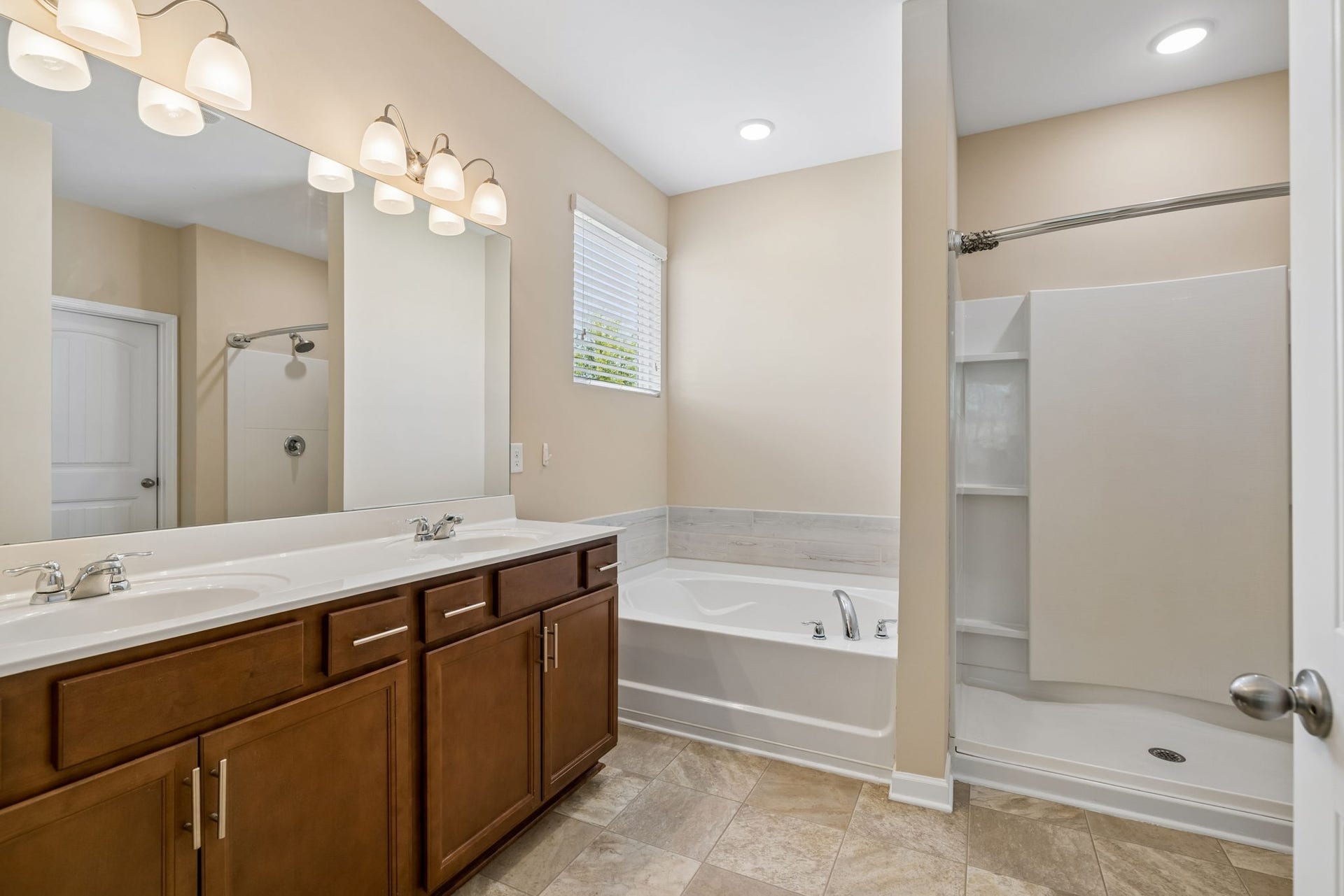 656 Prominence Rd, Columbia, TN 38401 656 Prominence Rd, Columbia, TN 38401