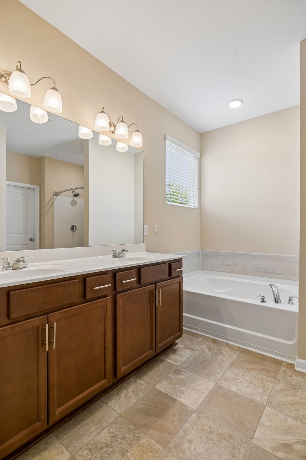 656 Prominence Rd, Columbia, TN 38401 656 Prominence Rd, Columbia, TN 38401