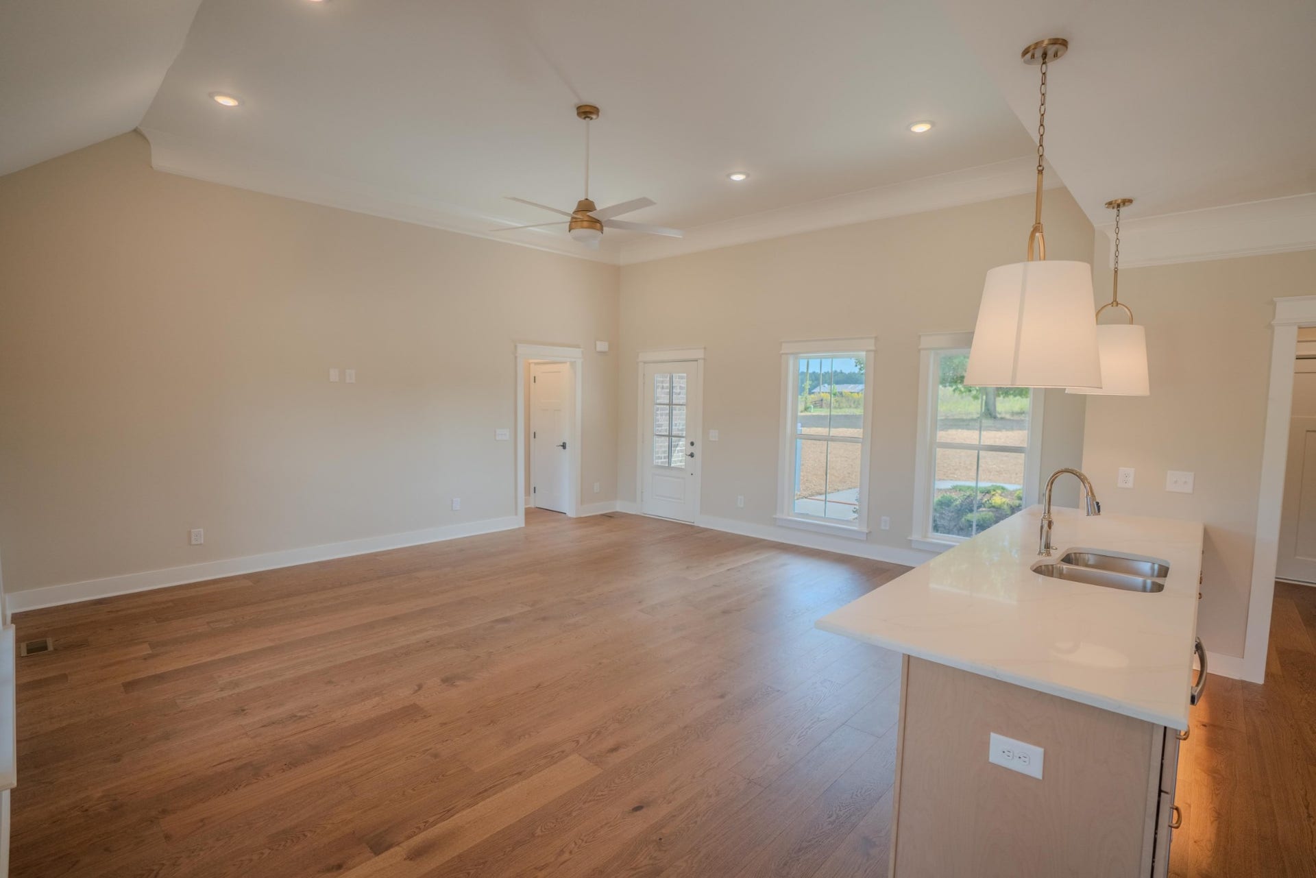 672 Blanton School Rd, Woodbury, TN 37190