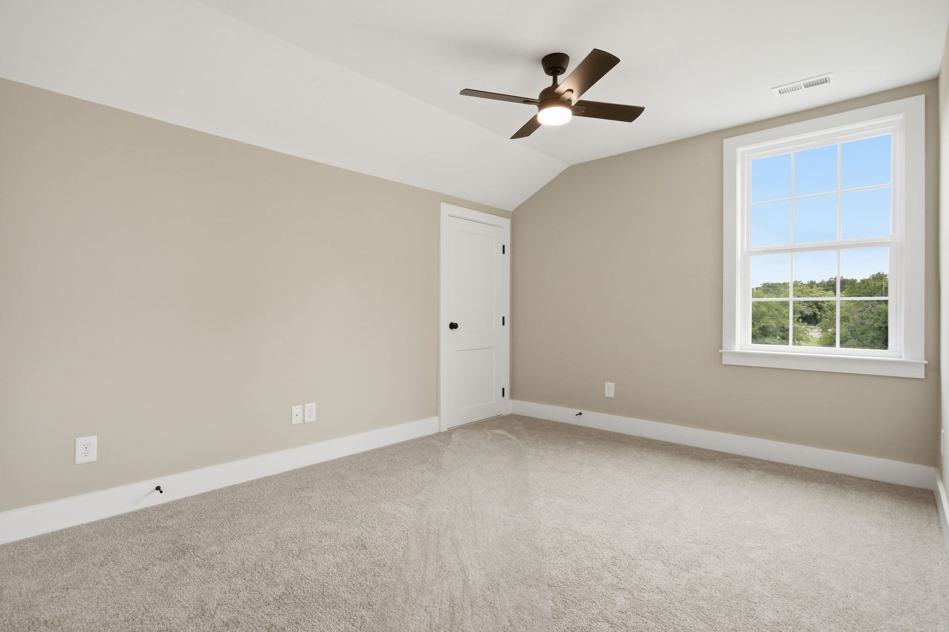 1699 Blue Moon Ln, Columbia, TN 38401 1699 Blue Moon Ln, Columbia, TN 38401