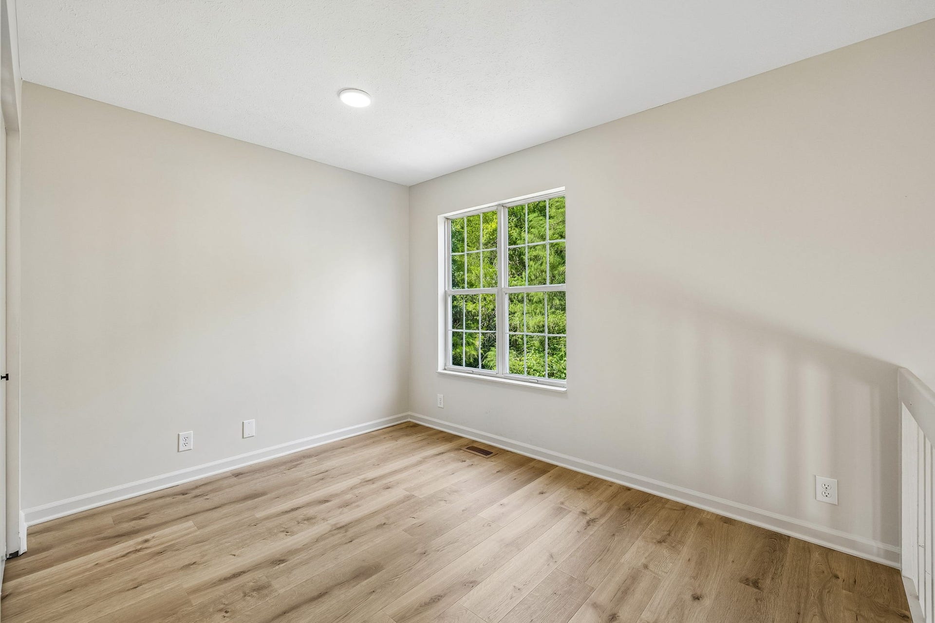 1040 Mulberry Way, Nashville, TN 37207 1040 Mulberry Way, Nashville, TN 37207