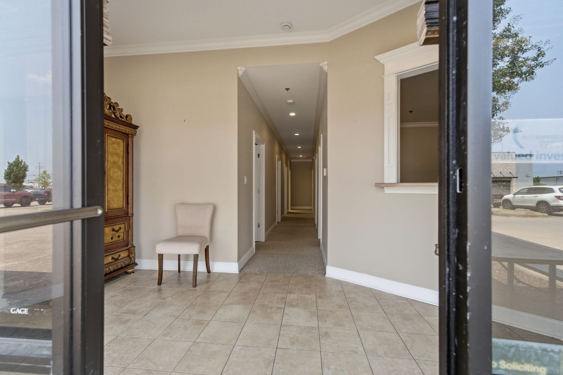 730 Middle Tennessee Blvd, Murfreesboro, TN 37129 Lobby area with tile flooring.