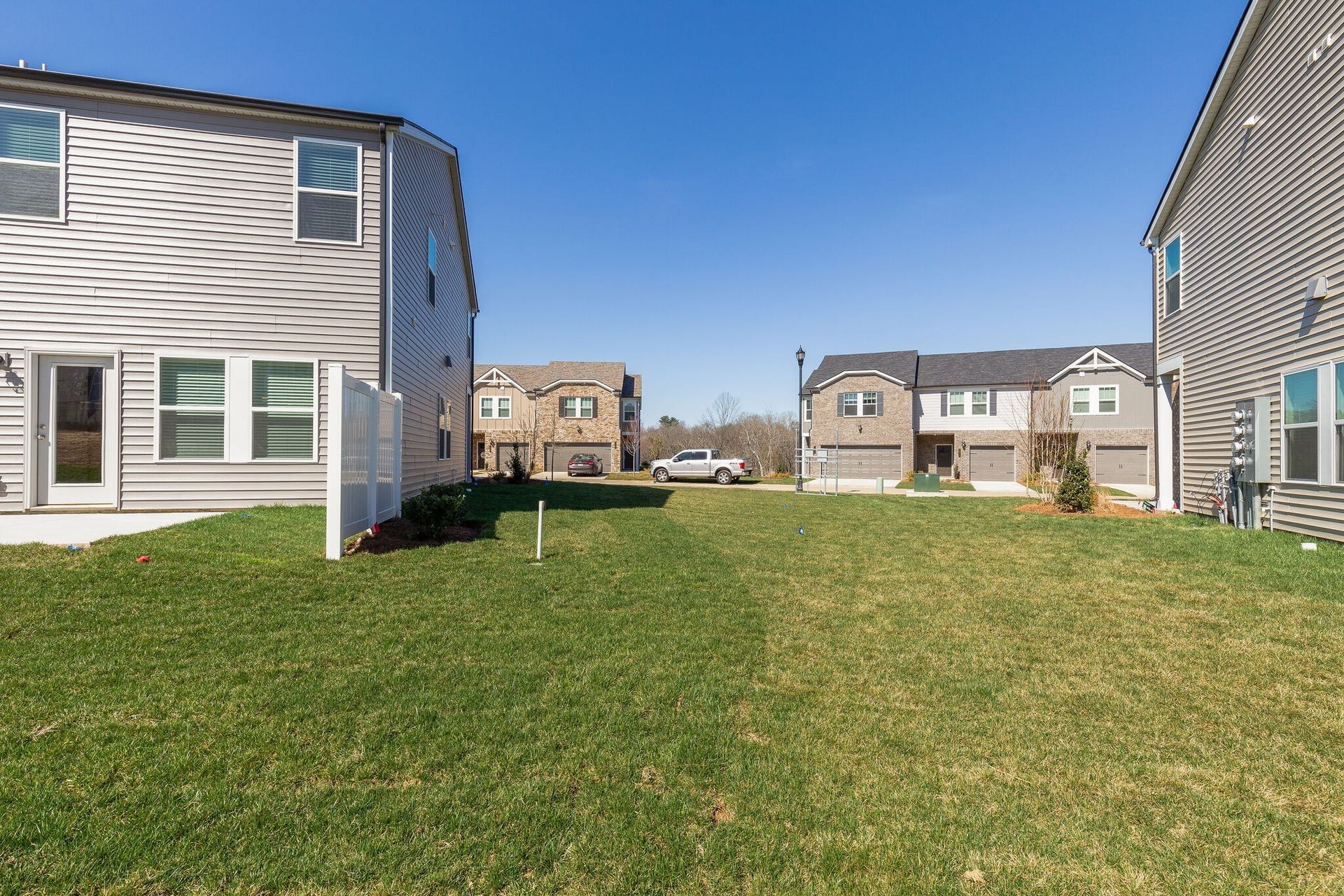 1006 McKee Ct, Columbia, TN 38401 1006 McKee Ct, Columbia, TN 38401