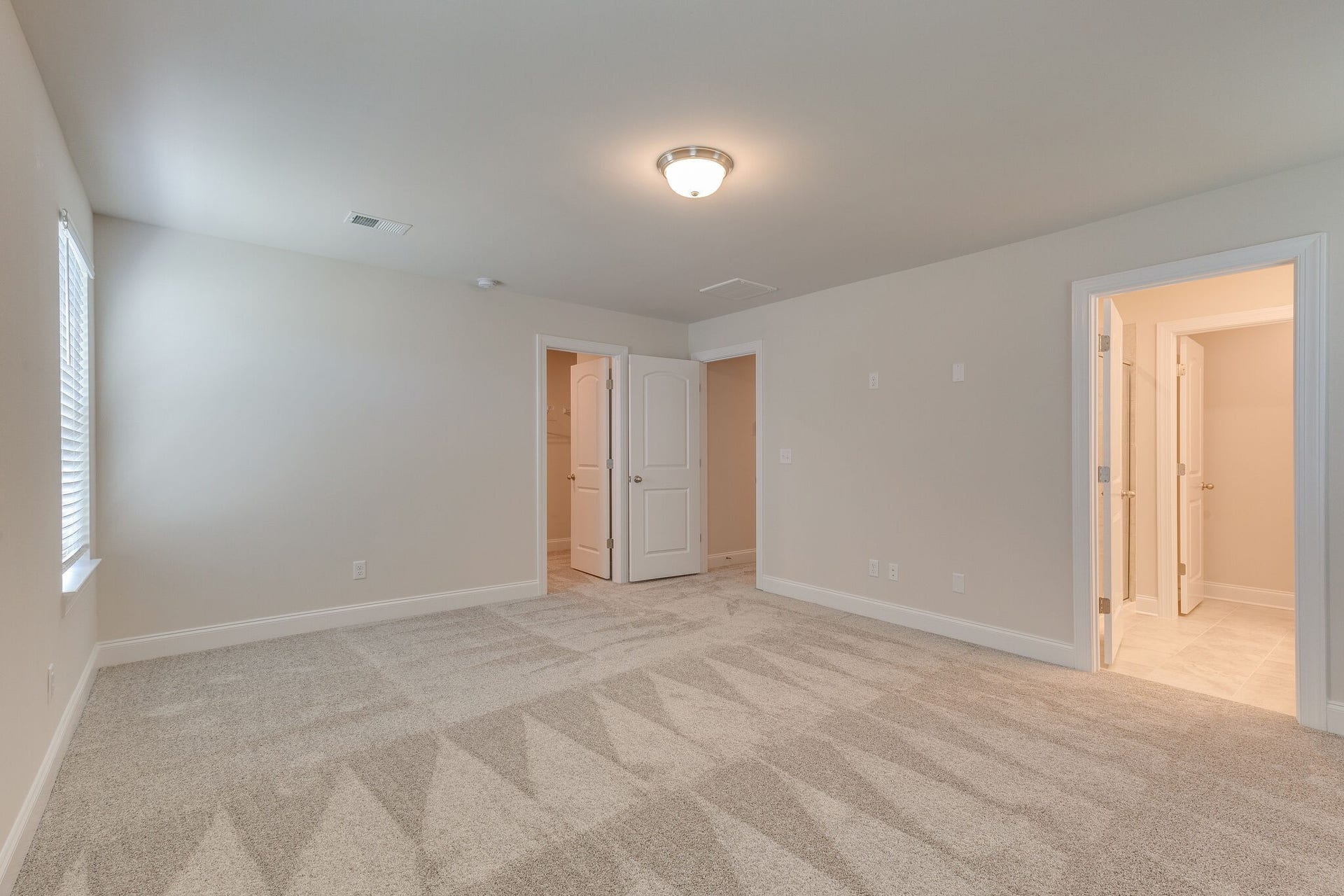 1006 McKee Ct, Columbia, TN 38401 1006 McKee Ct, Columbia, TN 38401