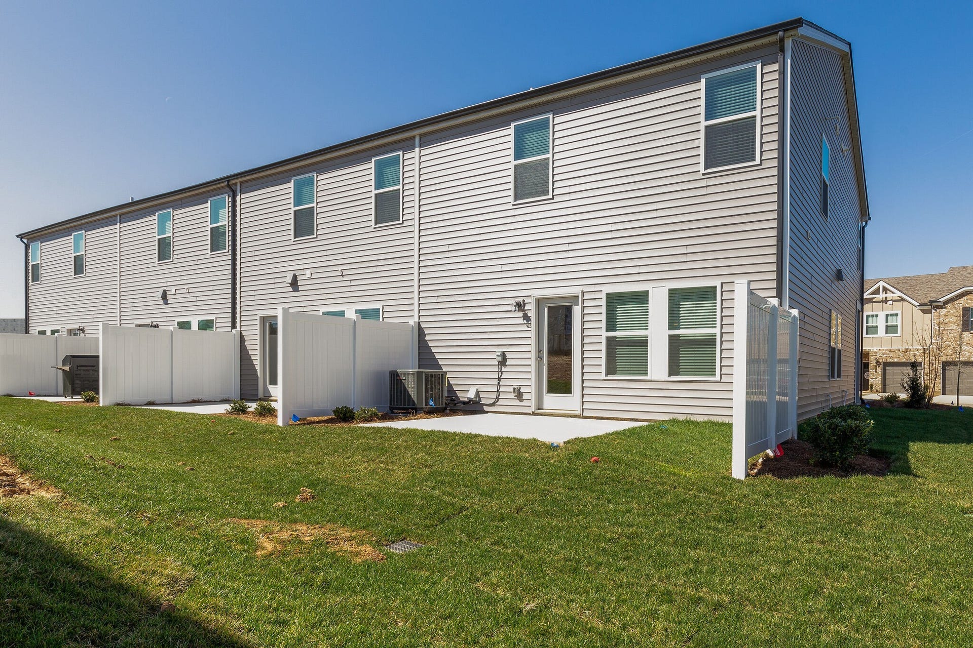 1006 McKee Ct, Columbia, TN 38401 1006 McKee Ct, Columbia, TN 38401