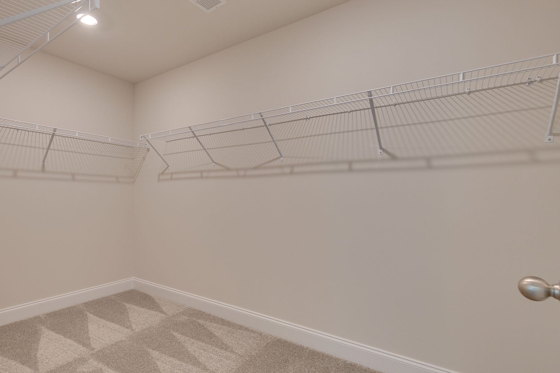 1006 McKee Ct, Columbia, TN 38401 1006 McKee Ct, Columbia, TN 38401