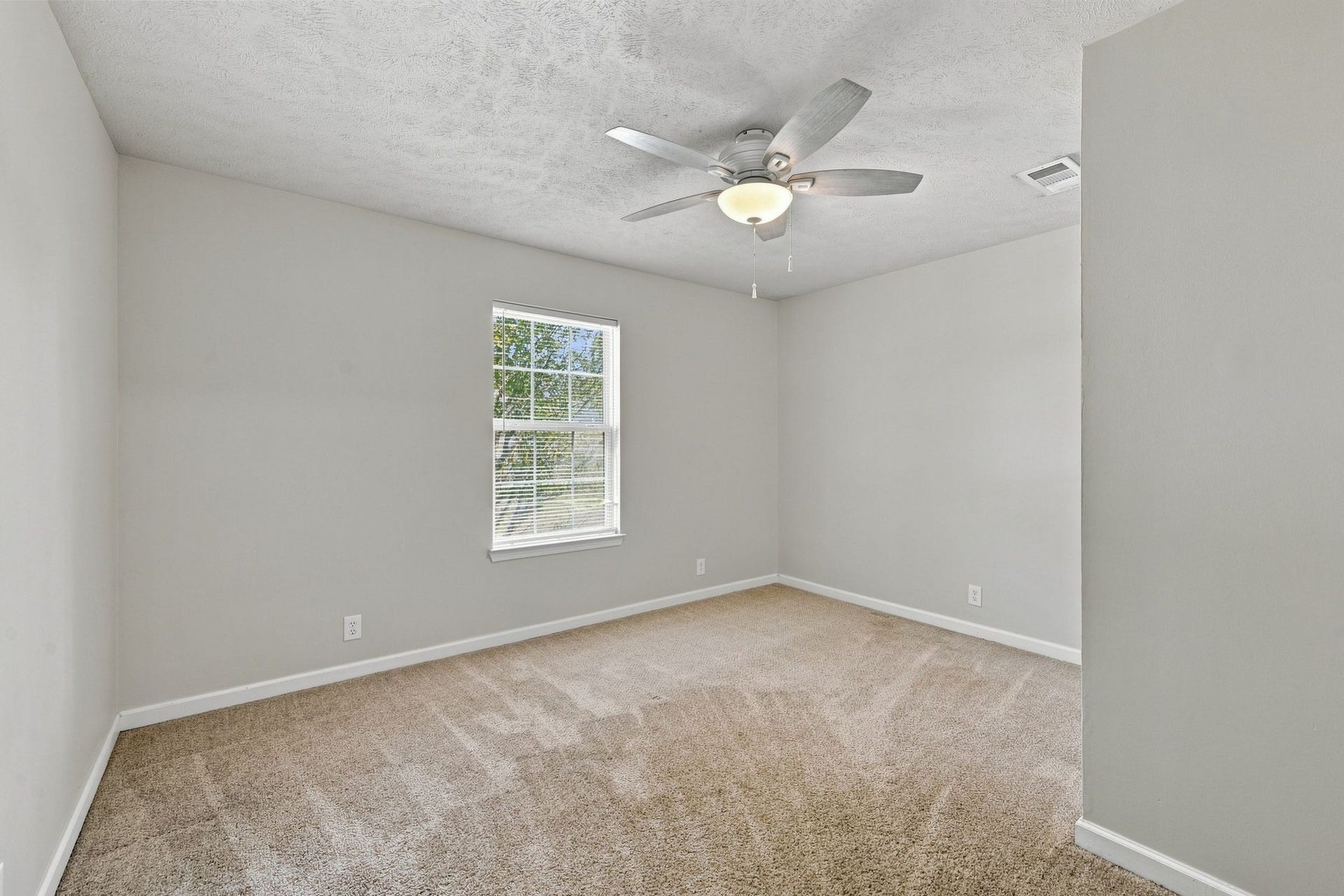 2820 Weybridge Dr, Murfreesboro, TN 37128 2820 Weybridge Dr, Murfreesboro, TN 37128