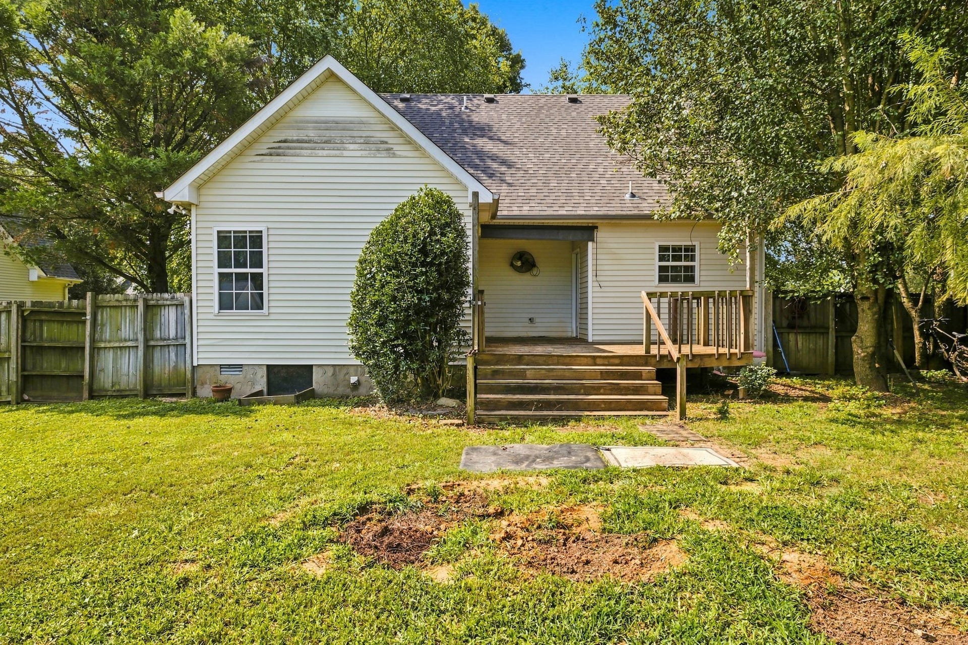 2820 Weybridge Dr, Murfreesboro, TN 37128 2820 Weybridge Dr, Murfreesboro, TN 37128
