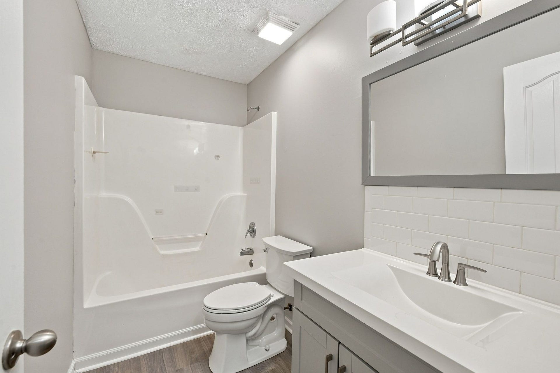 2820 Weybridge Dr, Murfreesboro, TN 37128 2820 Weybridge Dr, Murfreesboro, TN 37128