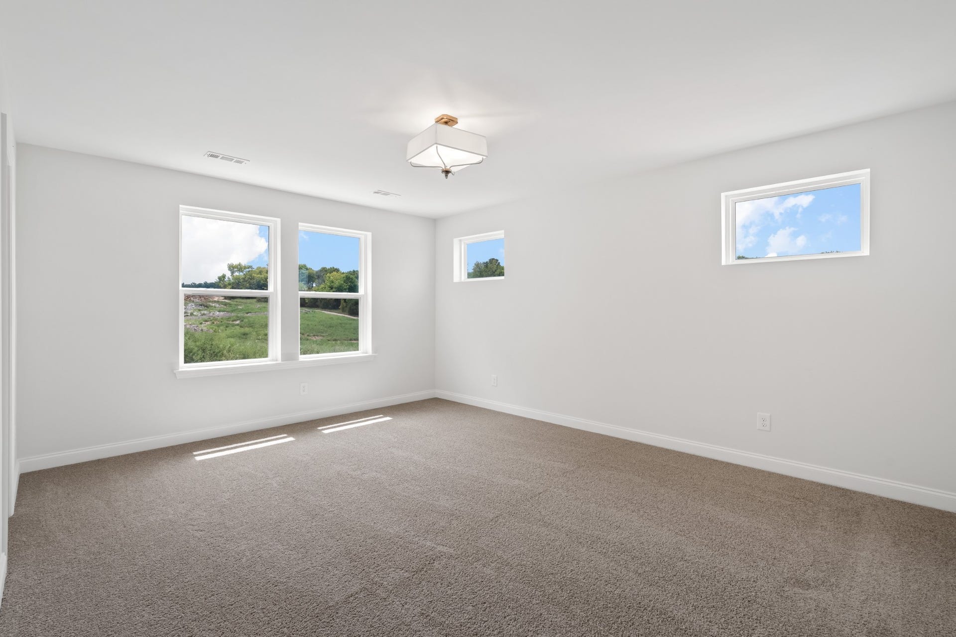 2323 Juneau Lane, Columbia, TN 38401 2323 Juneau Lane, Columbia, TN 38401