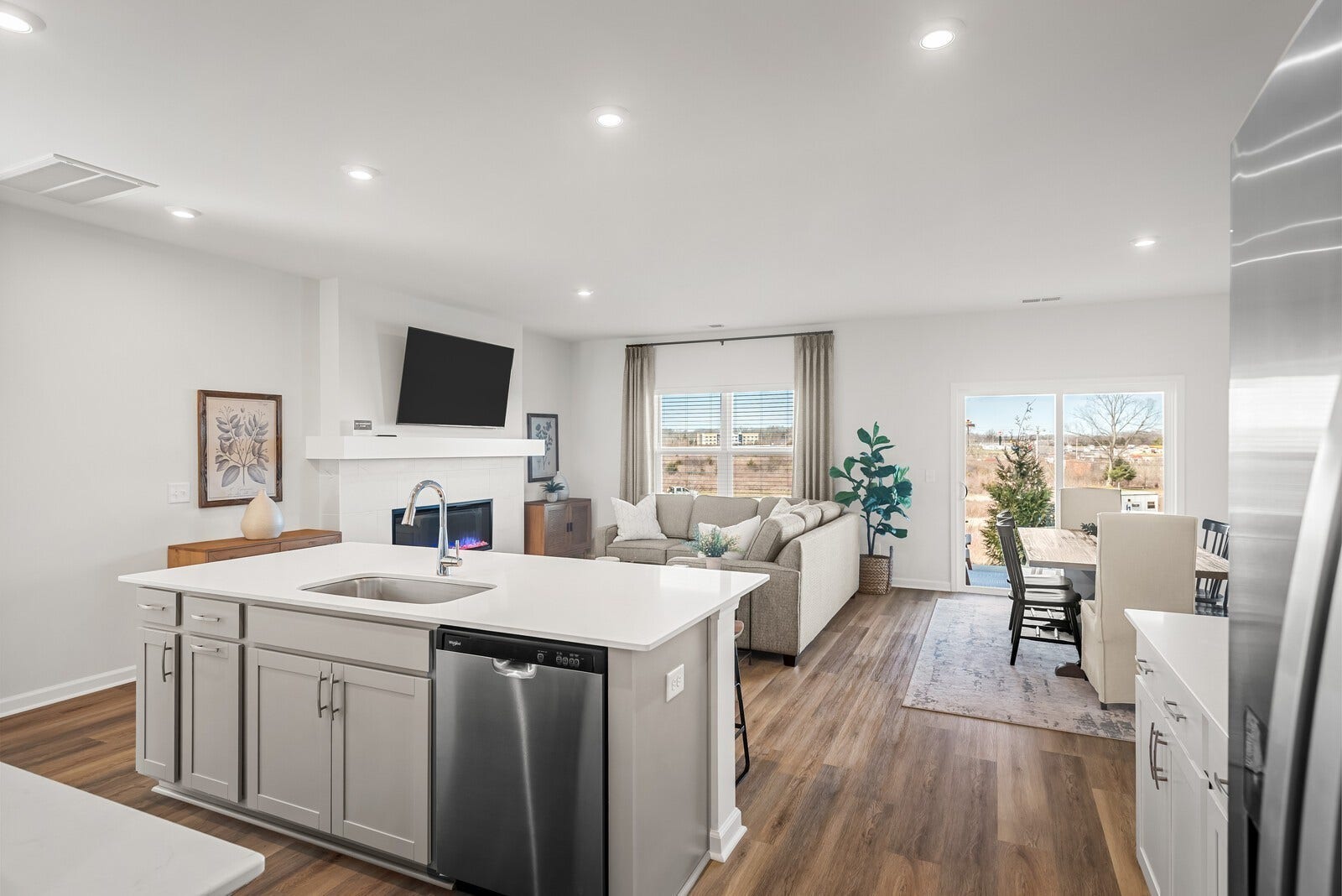 2319 Juneau Lane, Columbia, TN 38401 Photos of similar home in the community for representational purposes only. Come tour our most popular floor plan today! The Beverly units are always the first to sell.