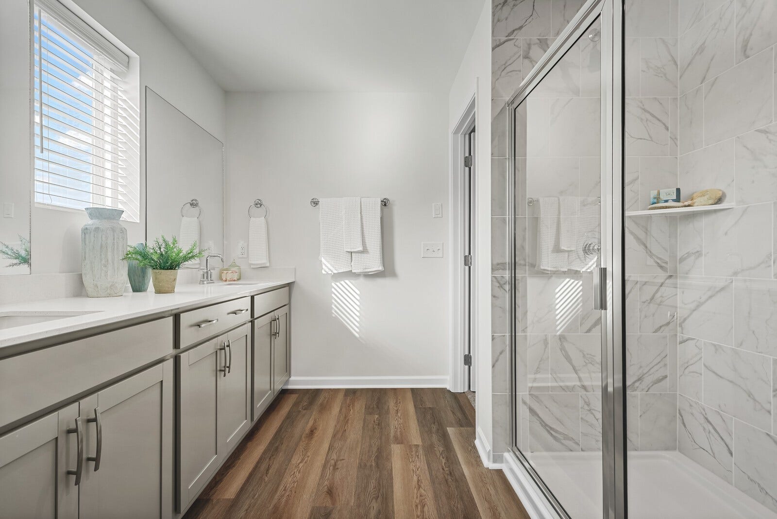 2319 Juneau Lane, Columbia, TN 38401 Photos of similar home in the community for representational purposes only. Come tour our most popular floor plan today! The Beverly units are always the first to sell.