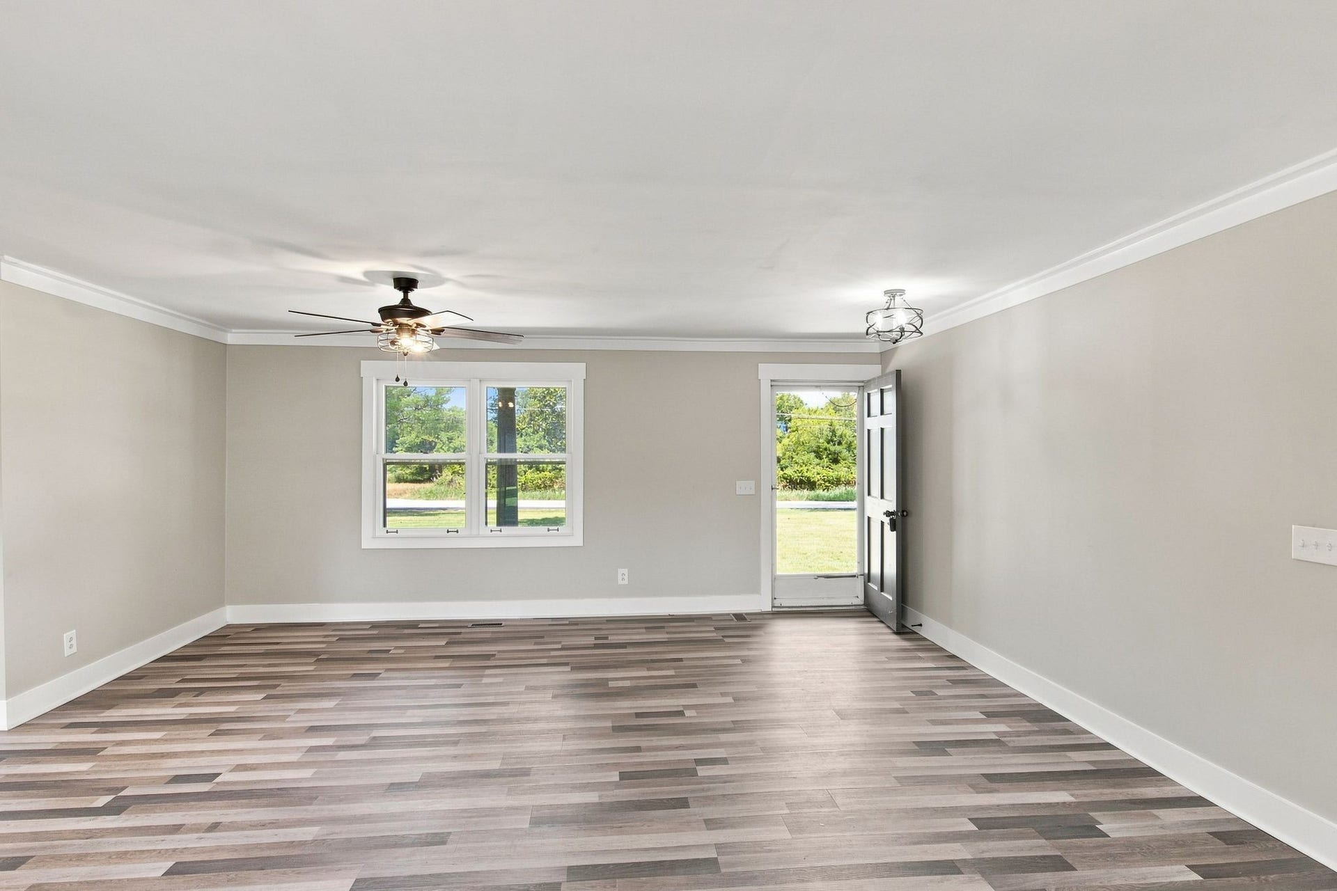 1261 Harrison Rd, Murfreesboro, TN 37128 1261 Harrison Rd, Murfreesboro, TN 37128