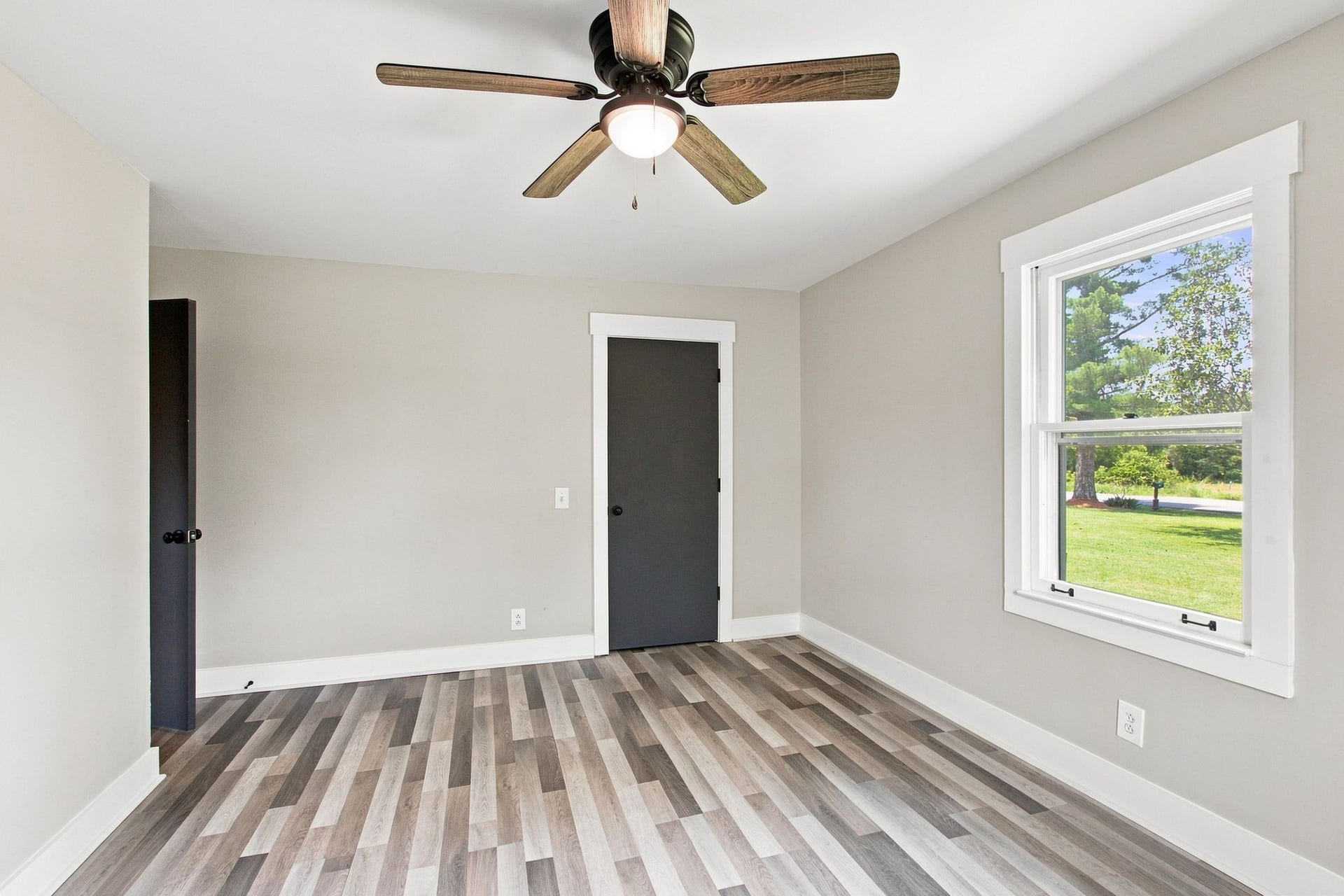 1261 Harrison Rd, Murfreesboro, TN 37128 1261 Harrison Rd, Murfreesboro, TN 37128