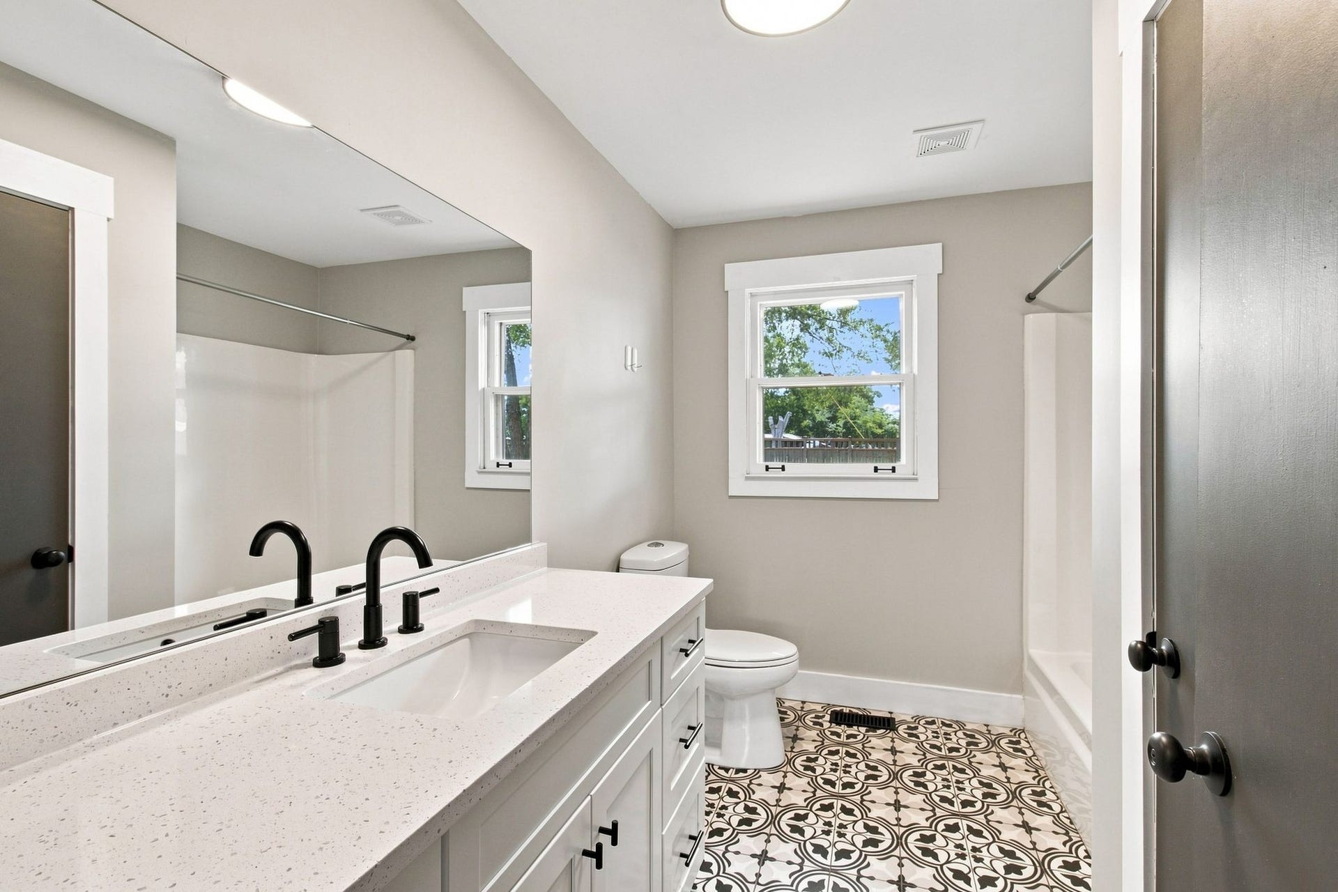 1261 Harrison Rd, Murfreesboro, TN 37128 1261 Harrison Rd, Murfreesboro, TN 37128