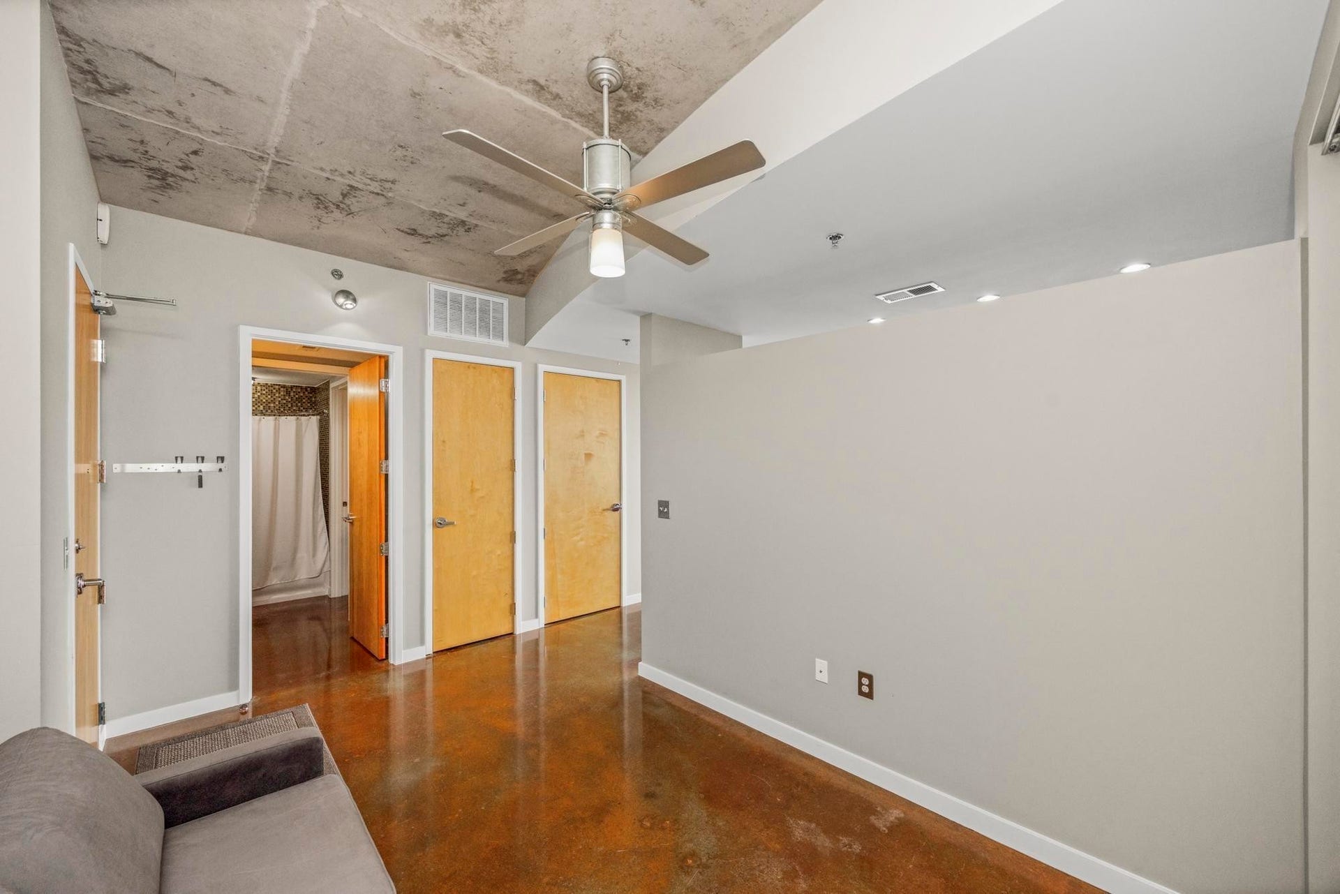 600 12th Ave S, #1411, Nashville, TN 37203 600 12th Ave S, #1411, Nashville, TN 37203