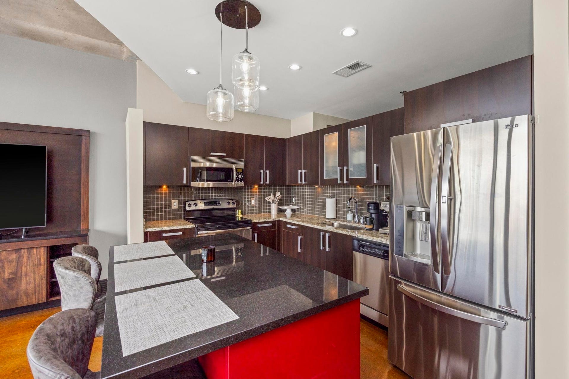 600 12th Ave S, #1411, Nashville, TN 37203 600 12th Ave S, #1411, Nashville, TN 37203