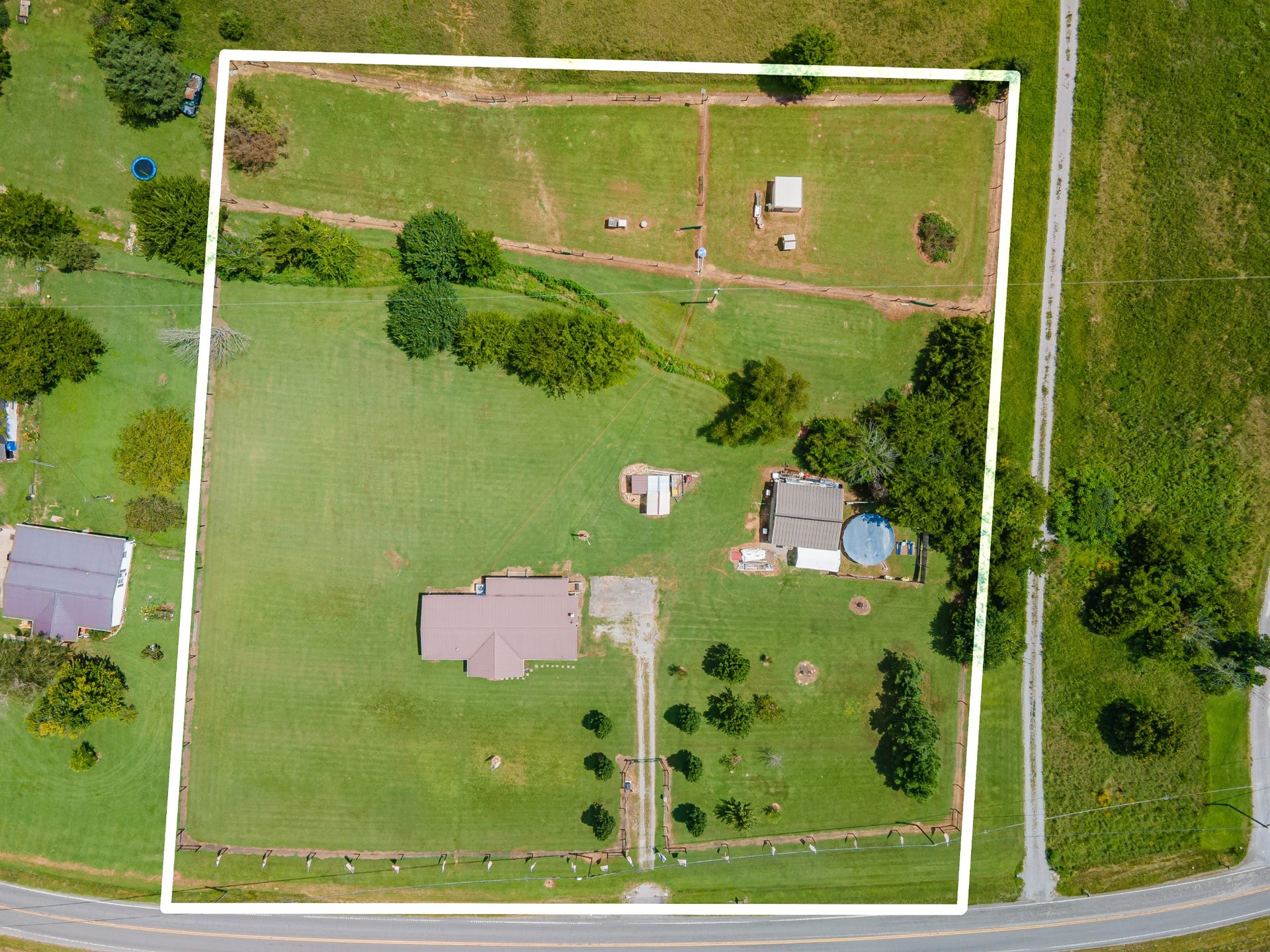 781 Belfast Farmington Rd, Lewisburg, TN 37091 781 Belfast Farmington Rd, Lewisburg, TN 37091