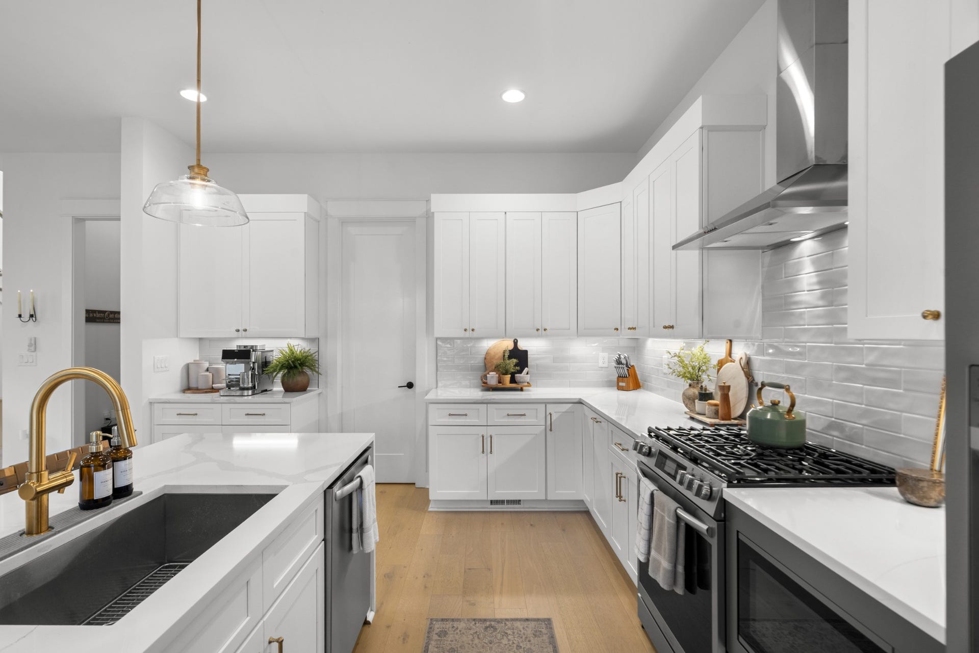 2304B Porter Rd, Nashville, TN 37206 2304B Porter Rd, Nashville, TN 37206