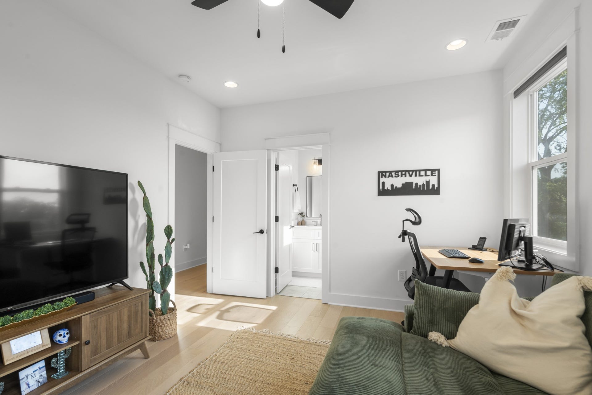 2304B Porter Rd, Nashville, TN 37206 2304B Porter Rd, Nashville, TN 37206