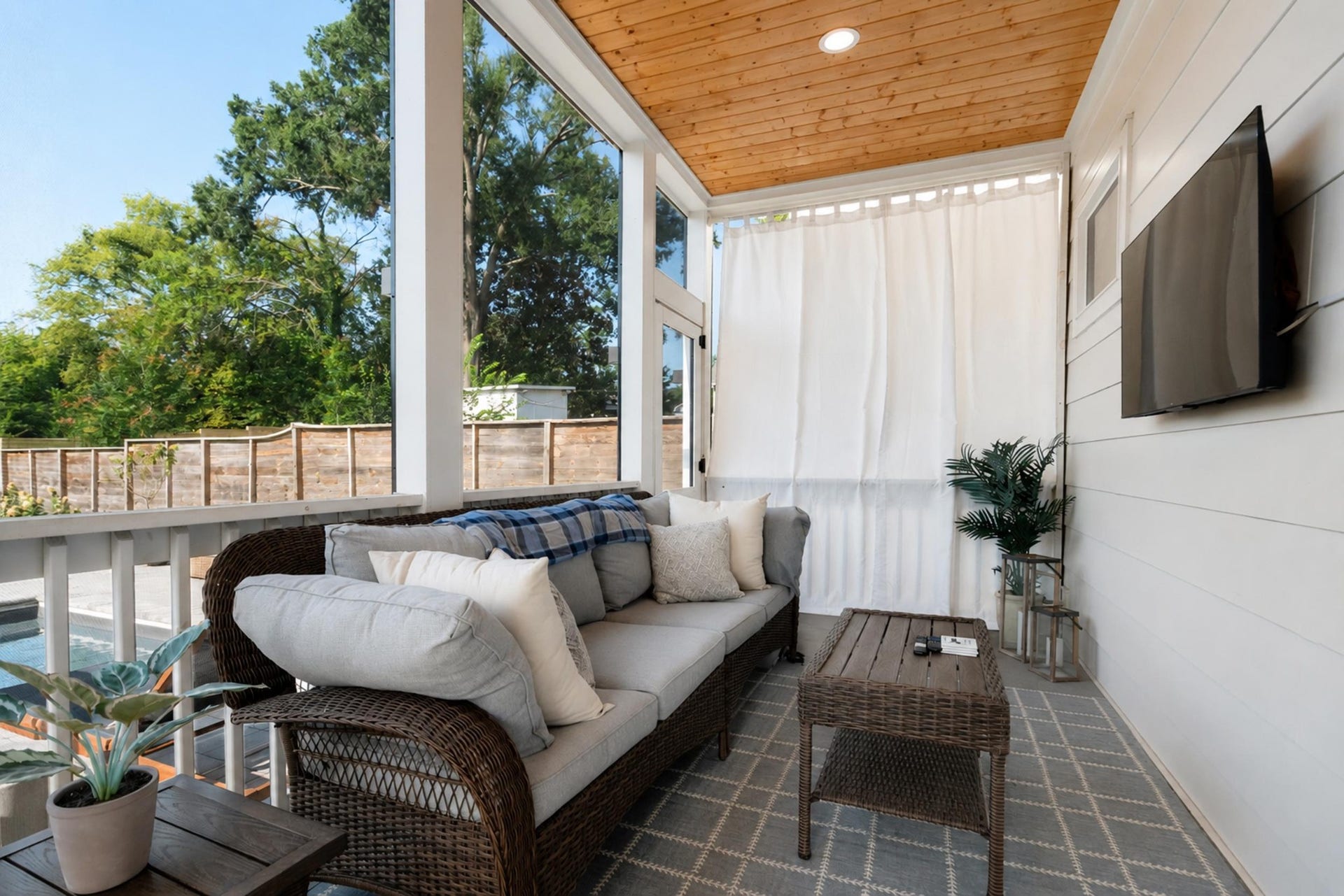 2304B Porter Rd, Nashville, TN 37206 2304B Porter Rd, Nashville, TN 37206