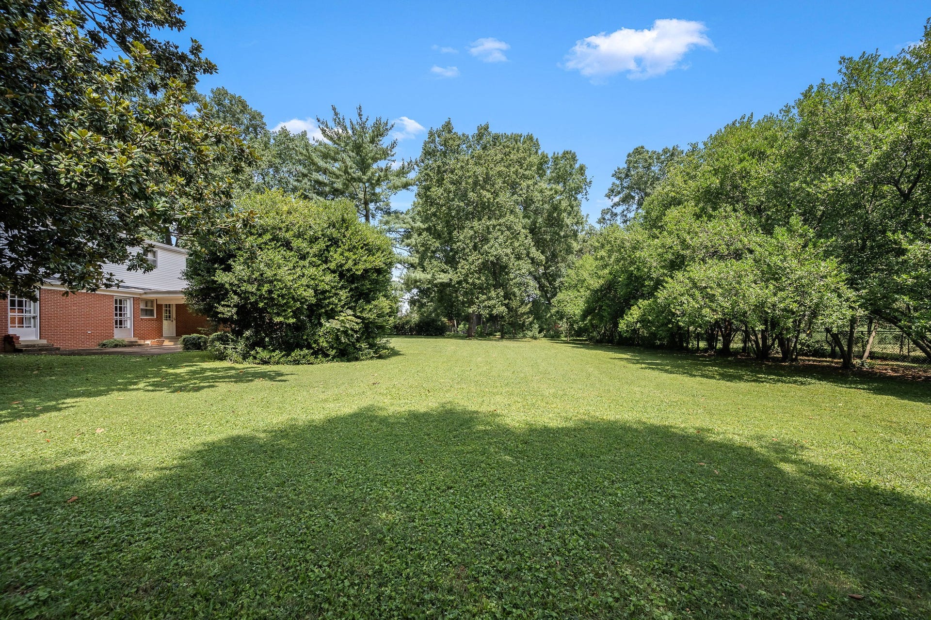 327 Minerva Dr, Murfreesboro, TN 37130 327 Minerva Dr, Murfreesboro, TN 37130
