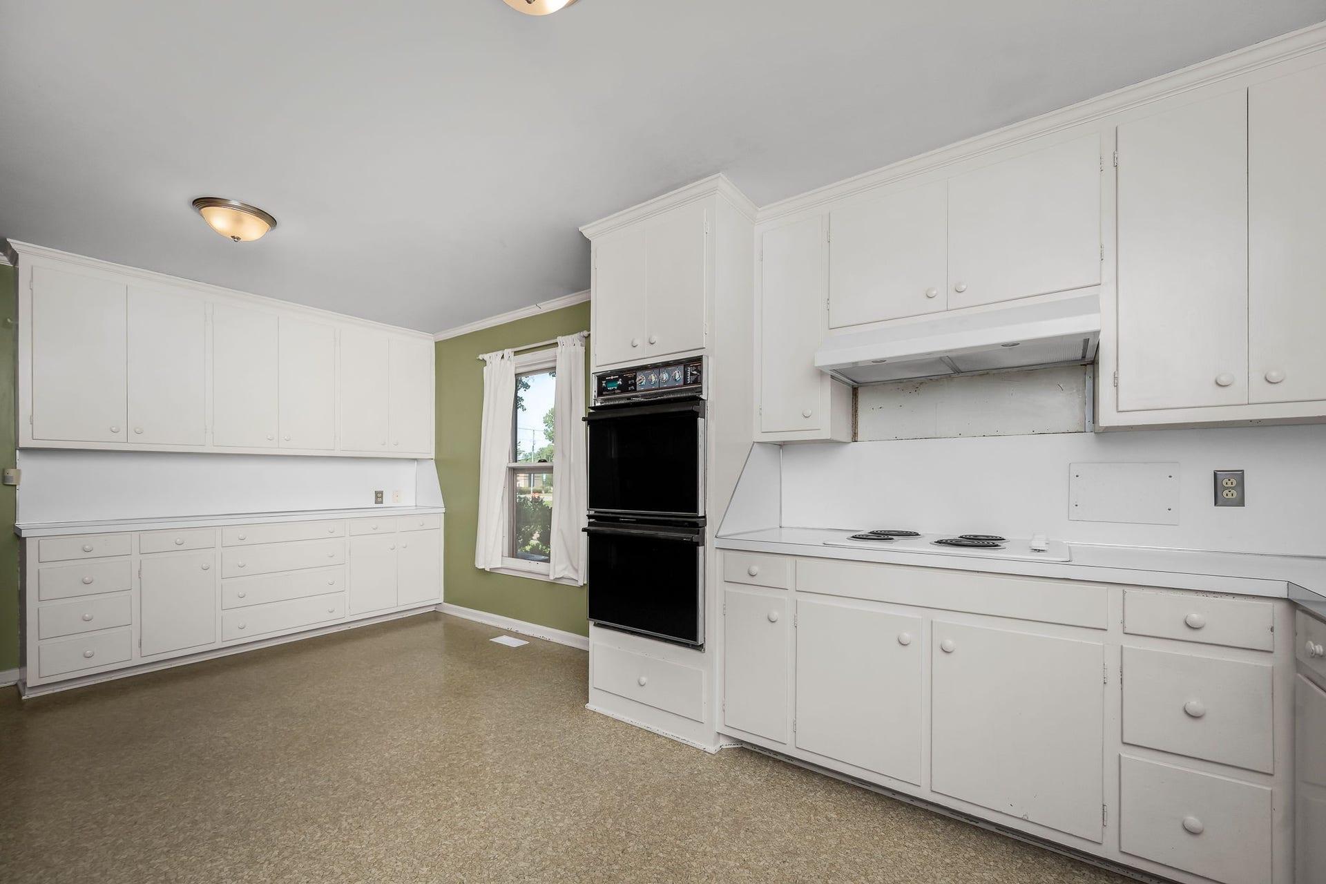 327 Minerva Dr, Murfreesboro, TN 37130 327 Minerva Dr, Murfreesboro, TN 37130