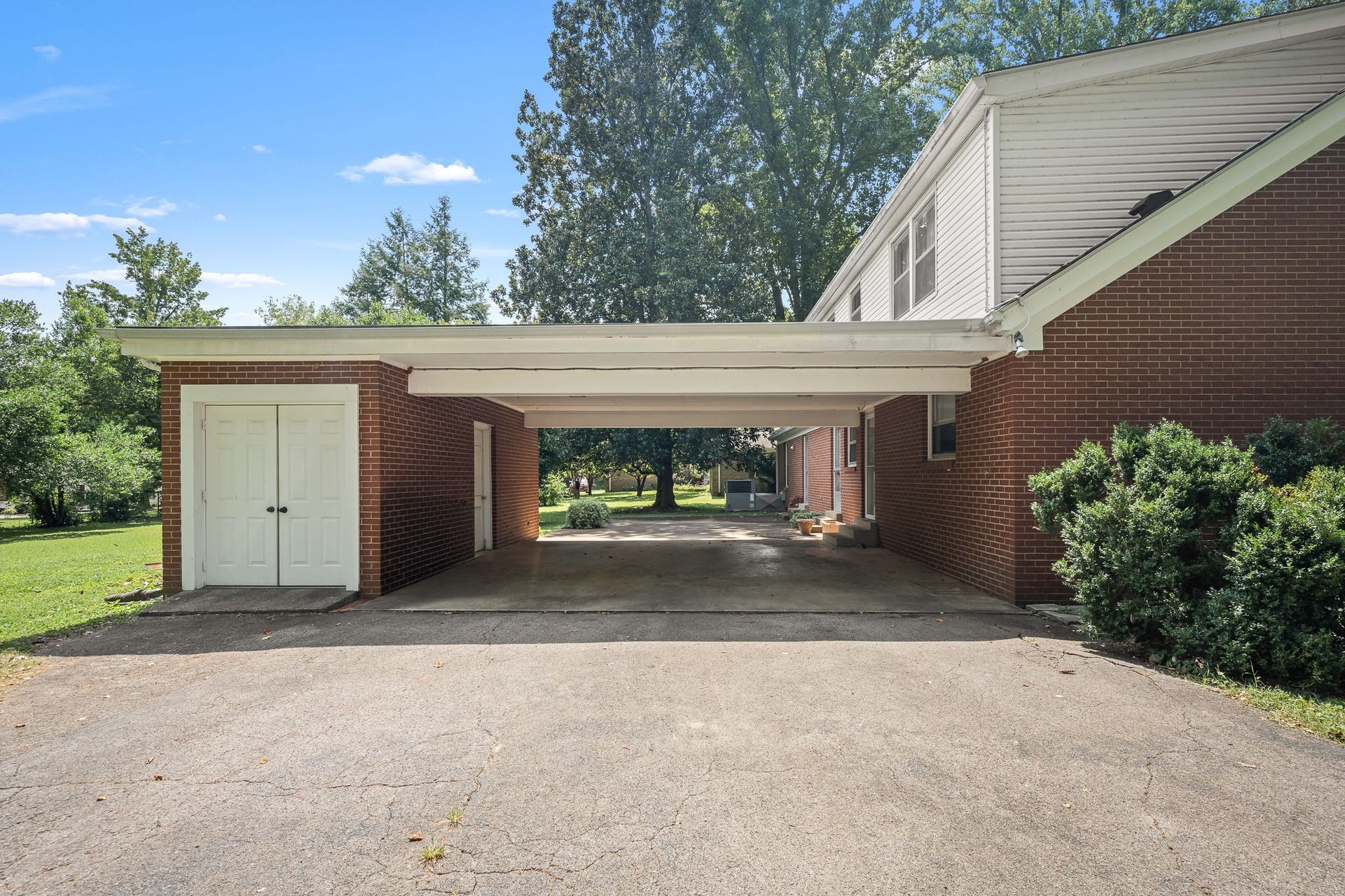 327 Minerva Dr, Murfreesboro, TN 37130 327 Minerva Dr, Murfreesboro, TN 37130